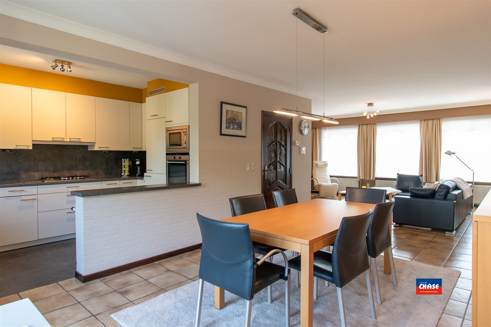 Bel-étage met 3 slaapkamers, garage en tuin foto 15