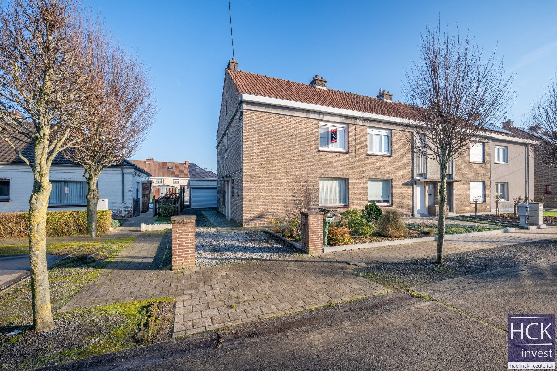 Hoofdfoto van de publicatie: WAREGEM - Goed onderhouden HOB met 3 kamers en ruime garage