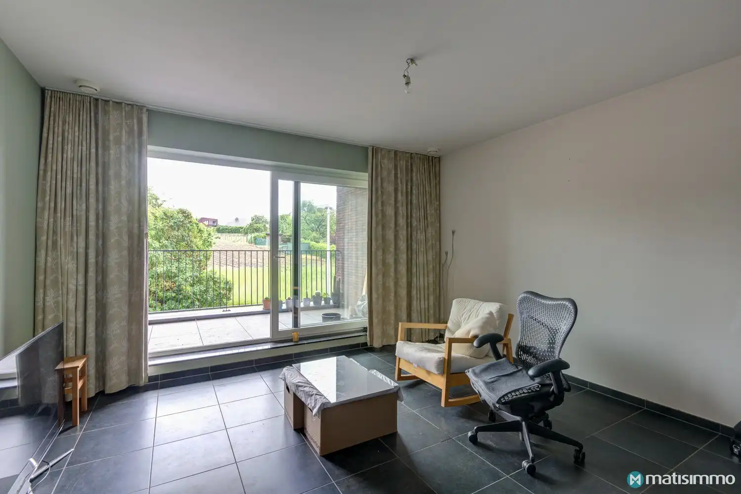 INSTAPKLAAR APPARTEMENT MET 2 SLAAPKAMERS EN AUTOSTAANPLAATS TE RIEMST foto 5