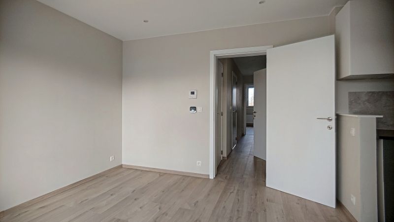 Mooi afgewerkt één-slaapkamer-appartement foto 2