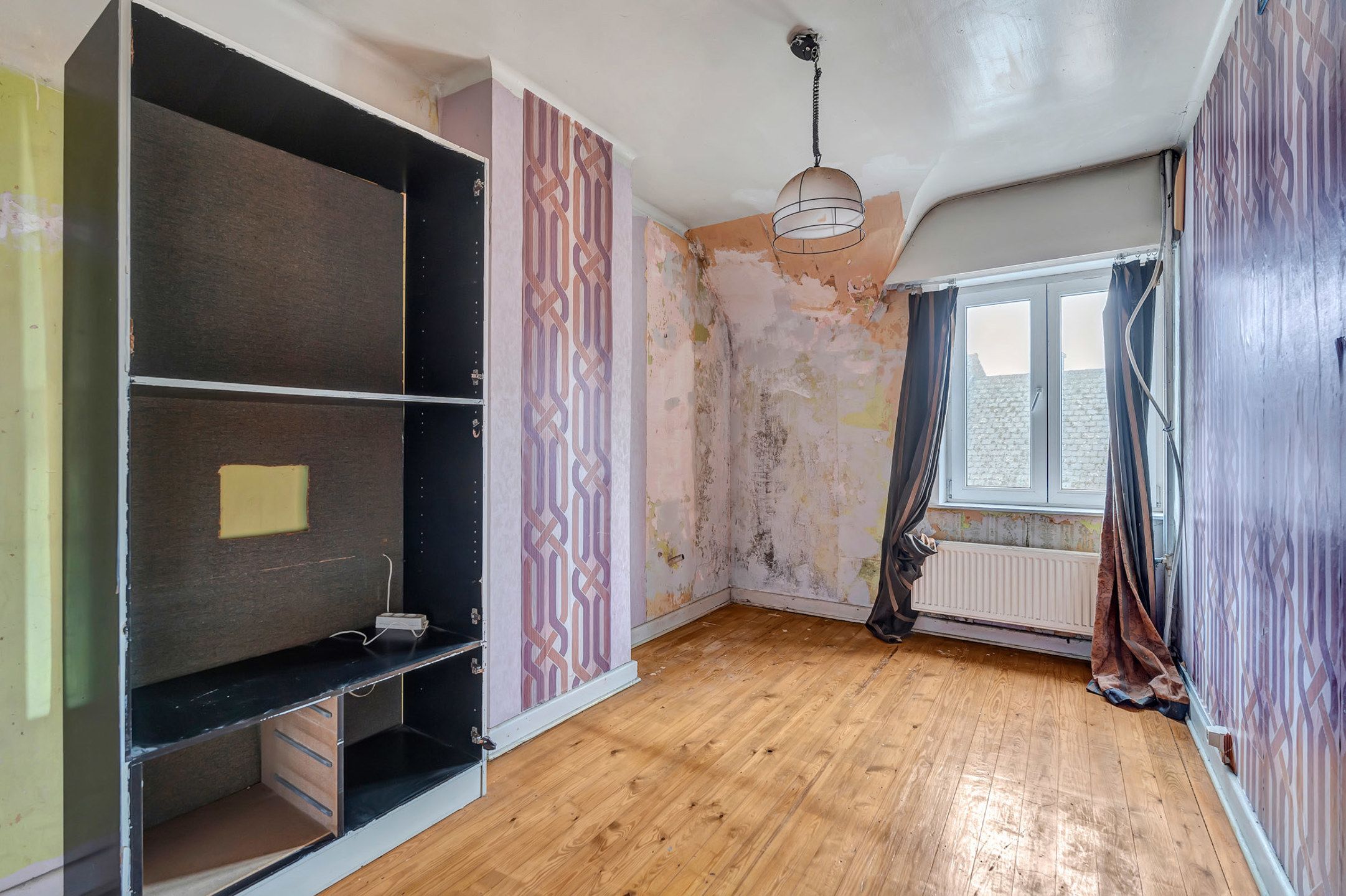 Te renoveren woning met opslagruimte/handelspand van 290 m² foto 24