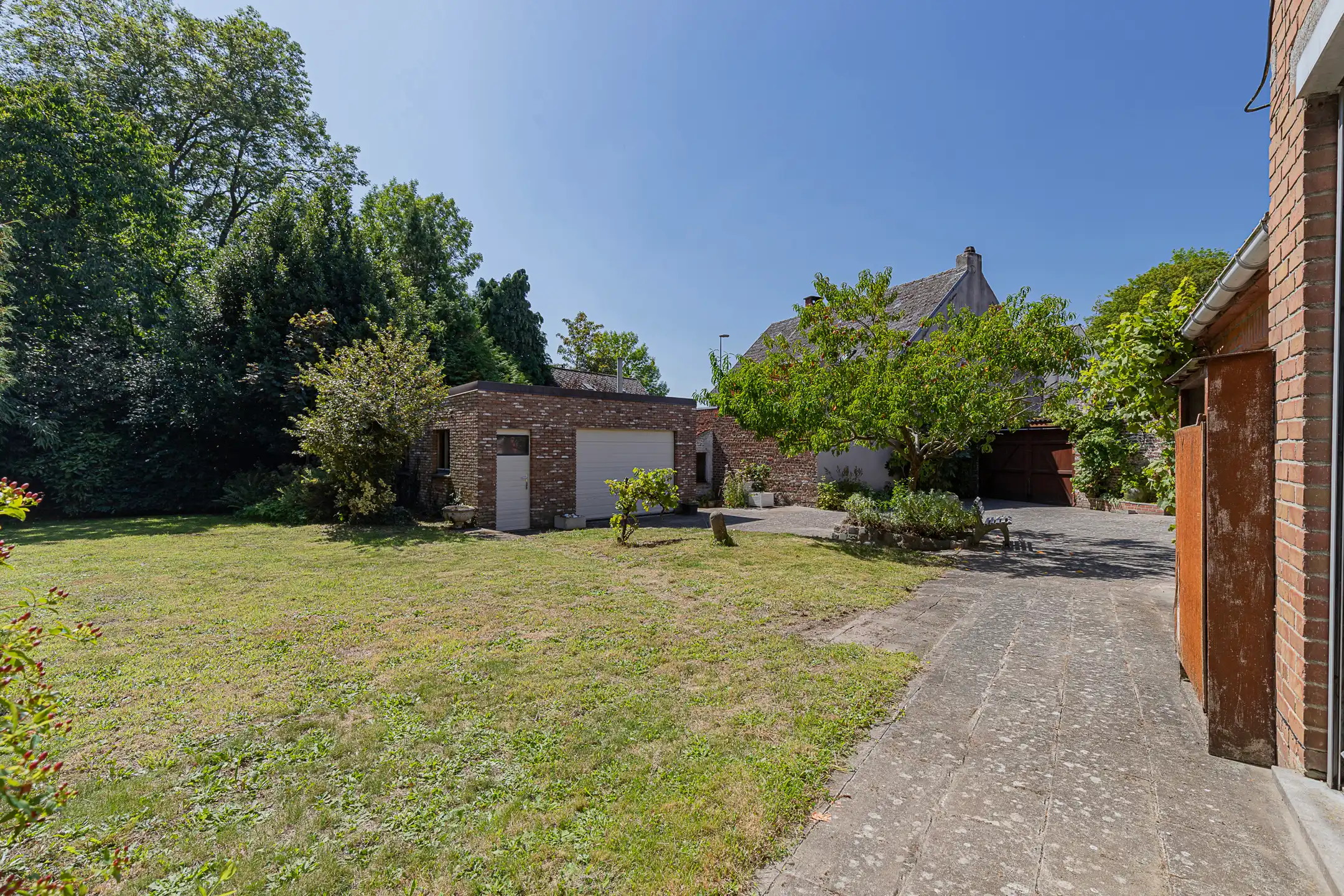 ZWALM - Commercieel pand geschikt voor diverse doeleinden foto 9