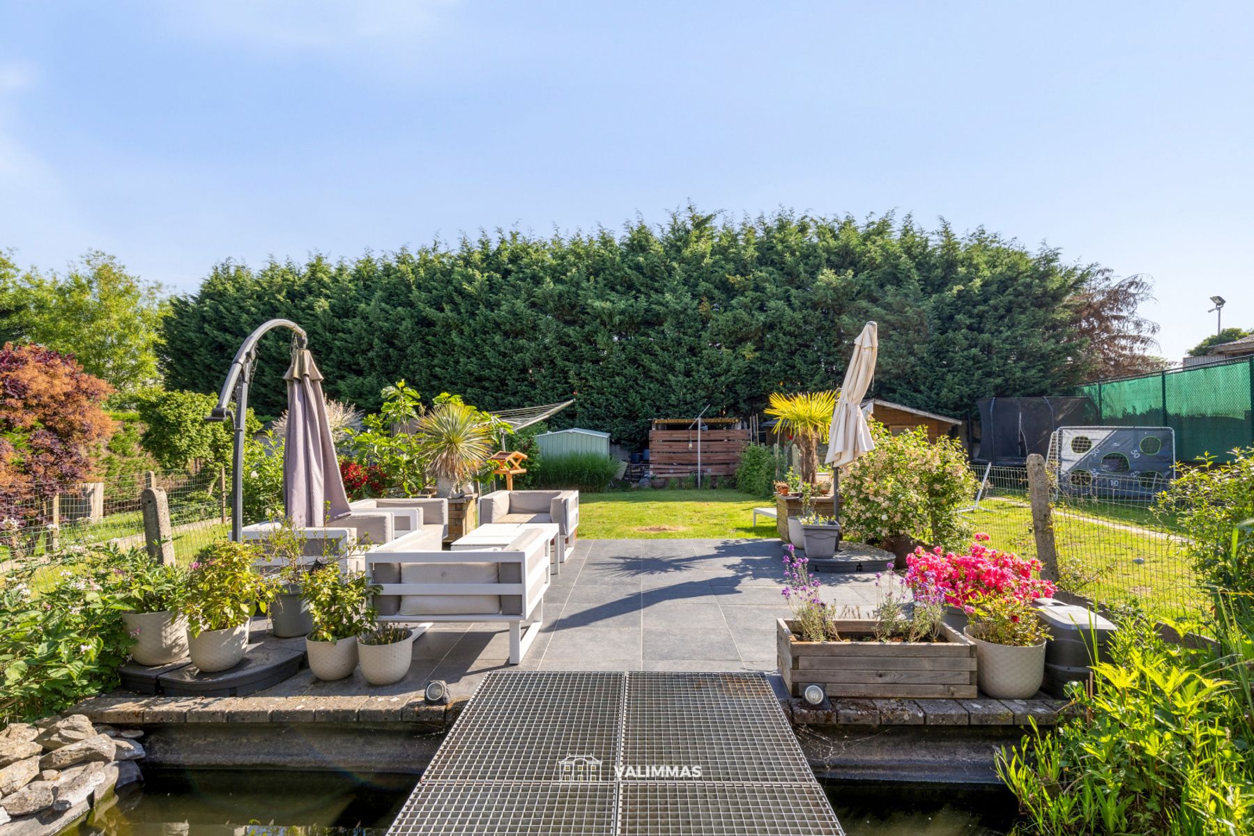 Een verzorgde, instapklare rijwoning met garage & mooie tuin foto 11
