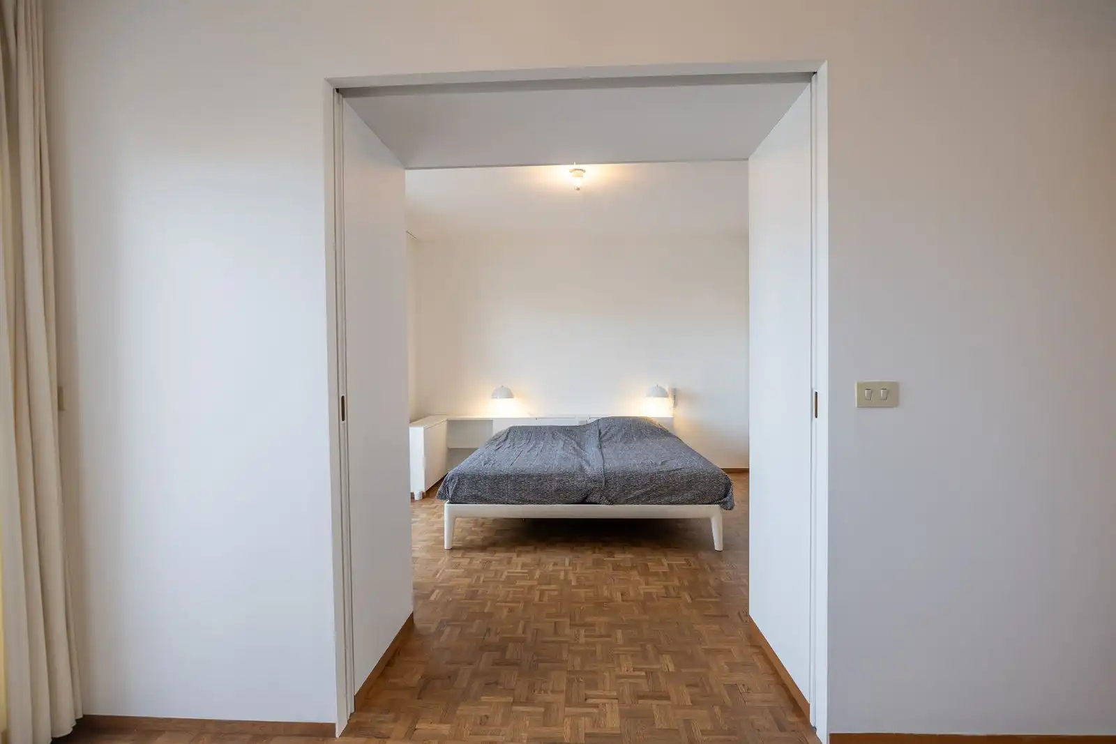 Stijlvol gerenoveerd appartement zongericht met open zicht in hartje Oostende foto 14