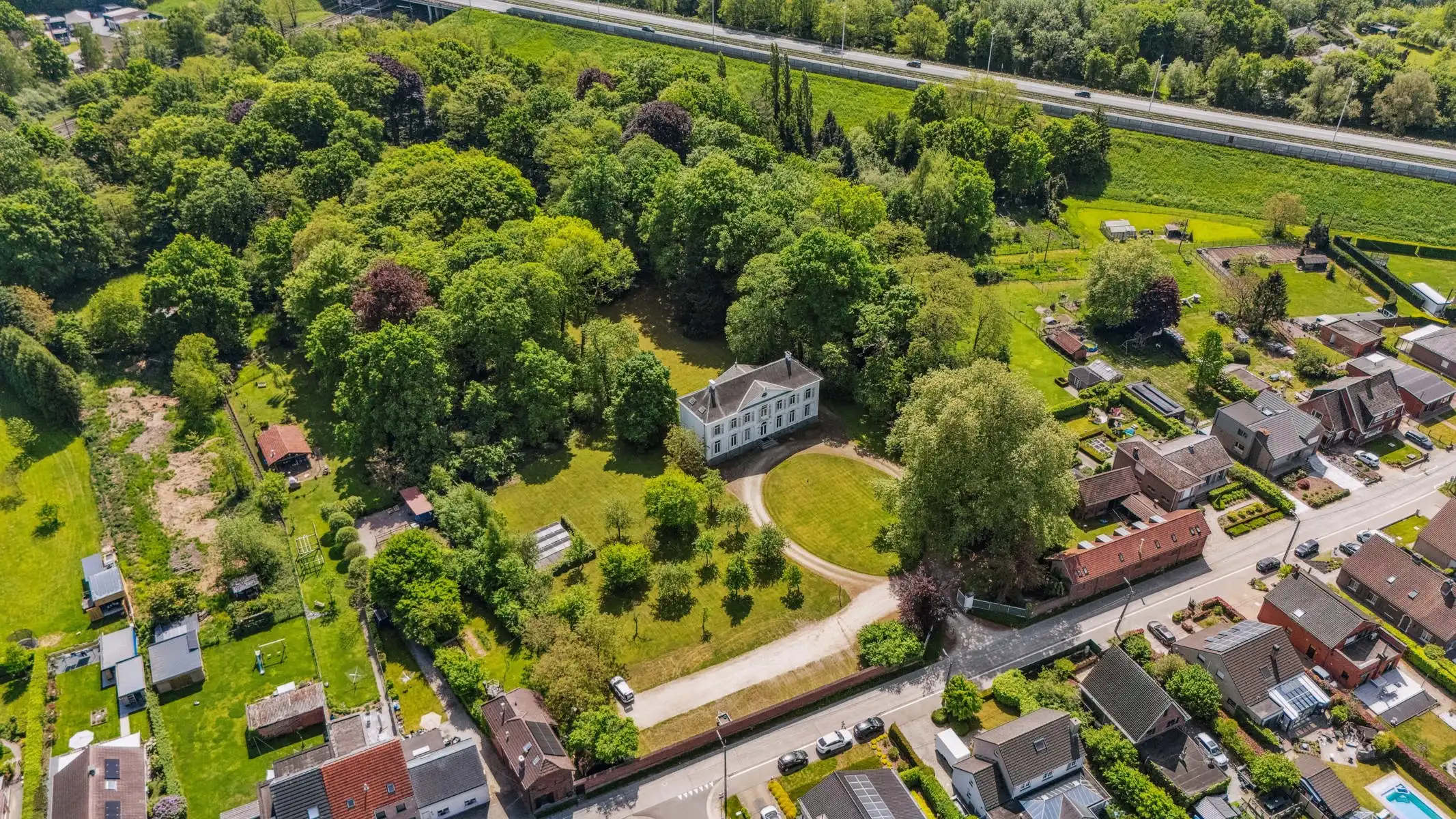 Prachtig kasteel in parktuin te SINT-KATELIJNE-WAVER foto 26