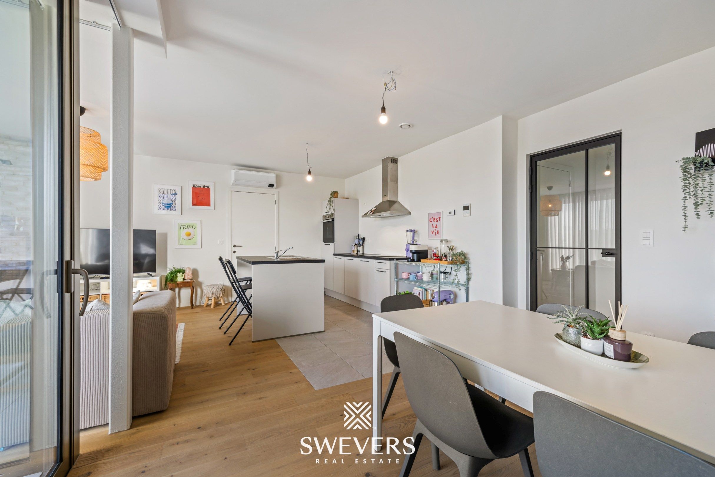 Recent 2 slpk- appartement met autostaanplaats en berging in centrum Beringen foto 9