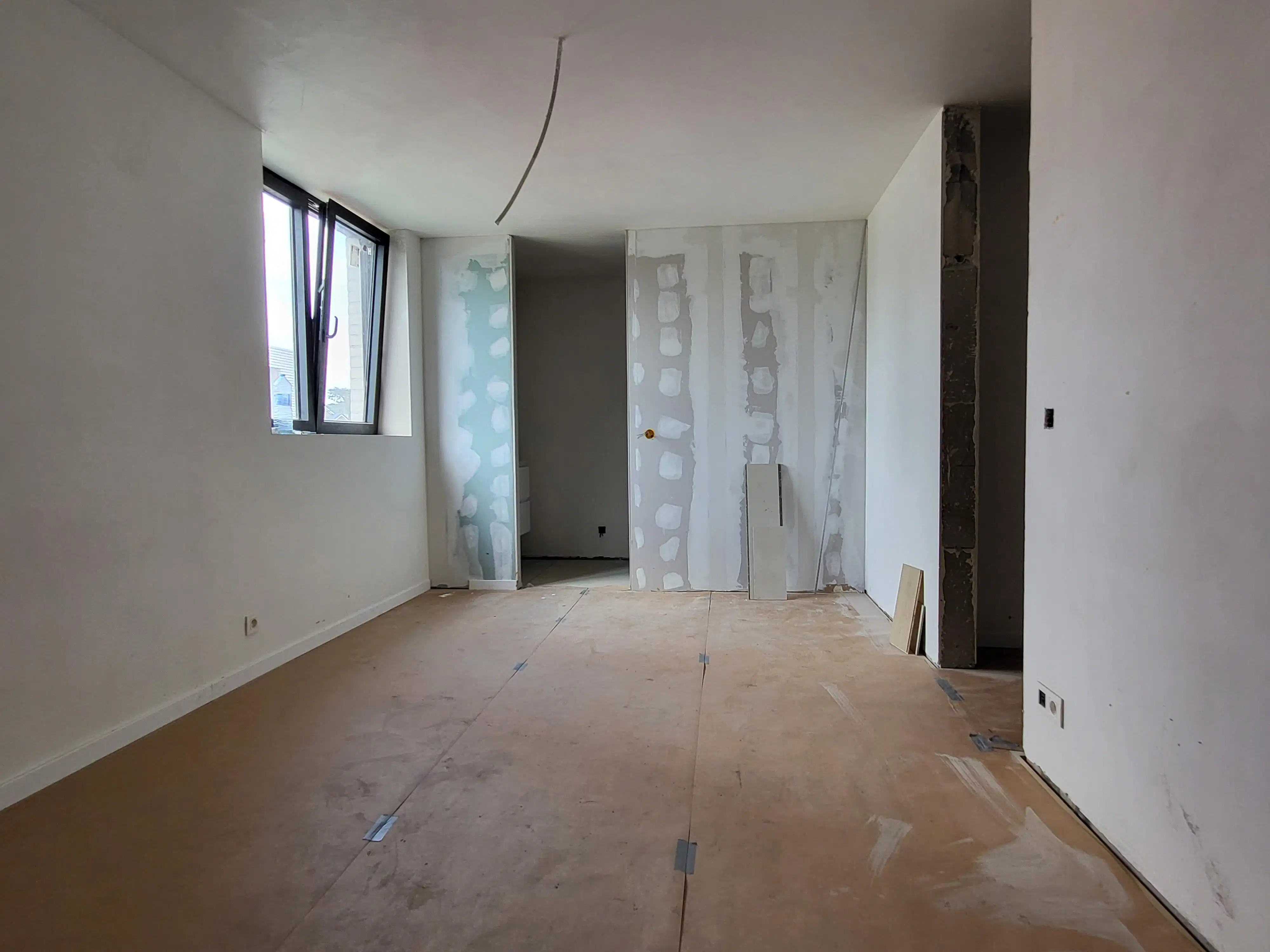 Woning 4 is een halfopen bebouwing  foto 16