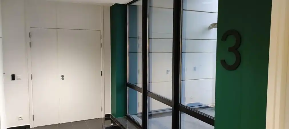 Focus Office Building, strategische ligging, 576m² en 1340m² foto 7