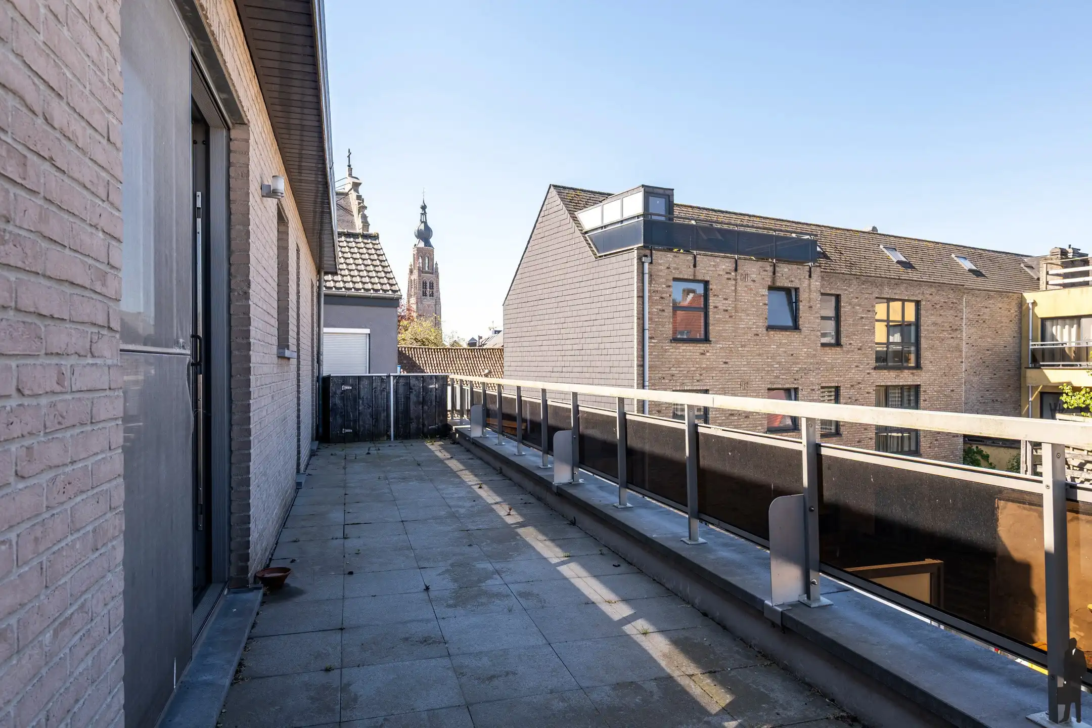 Ruim, lichtrijk duplex-appartement gelegen in het centrum van Hoogstraten foto 14