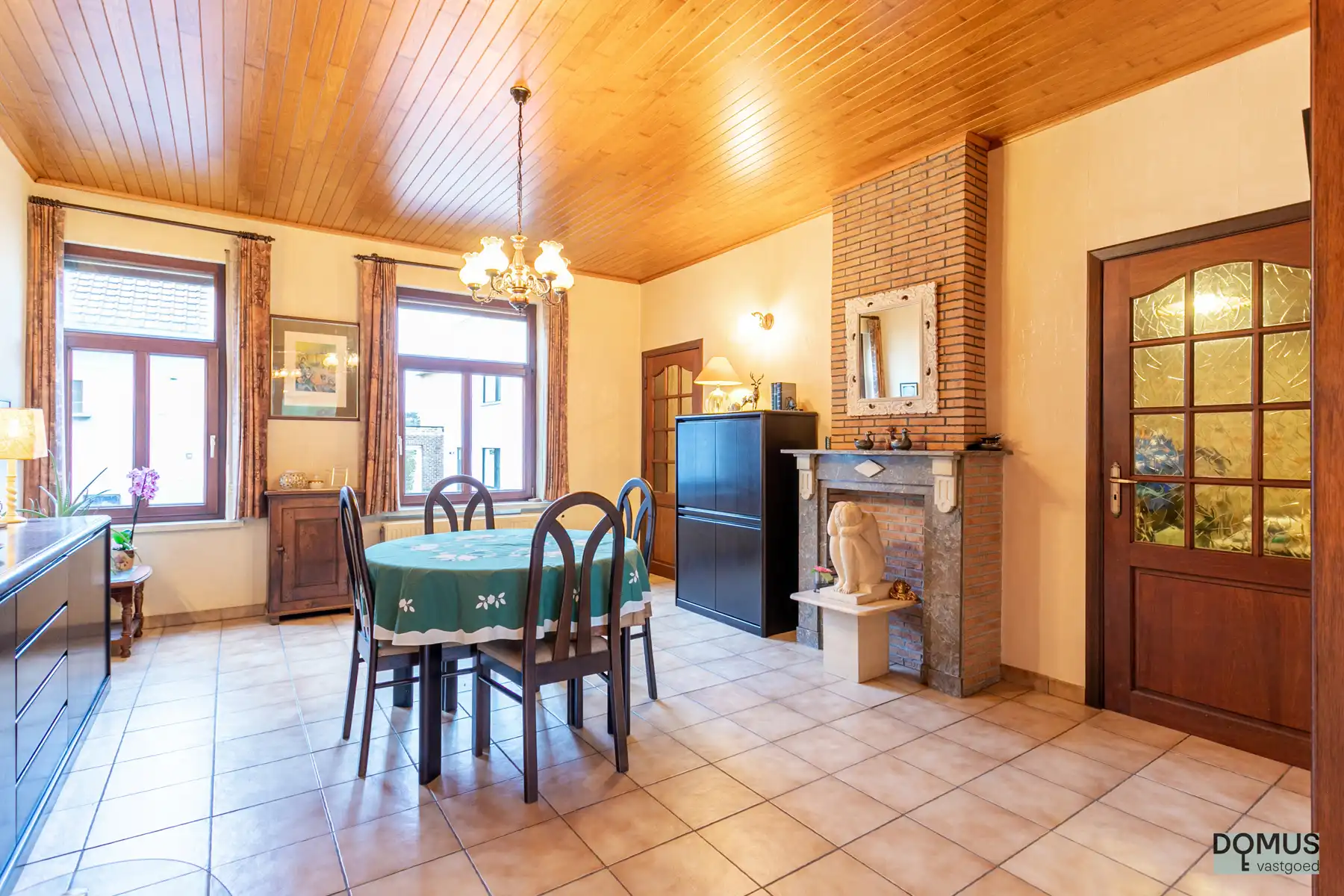 Te renoveren woning met potentieel in het centrum van Meise foto 3