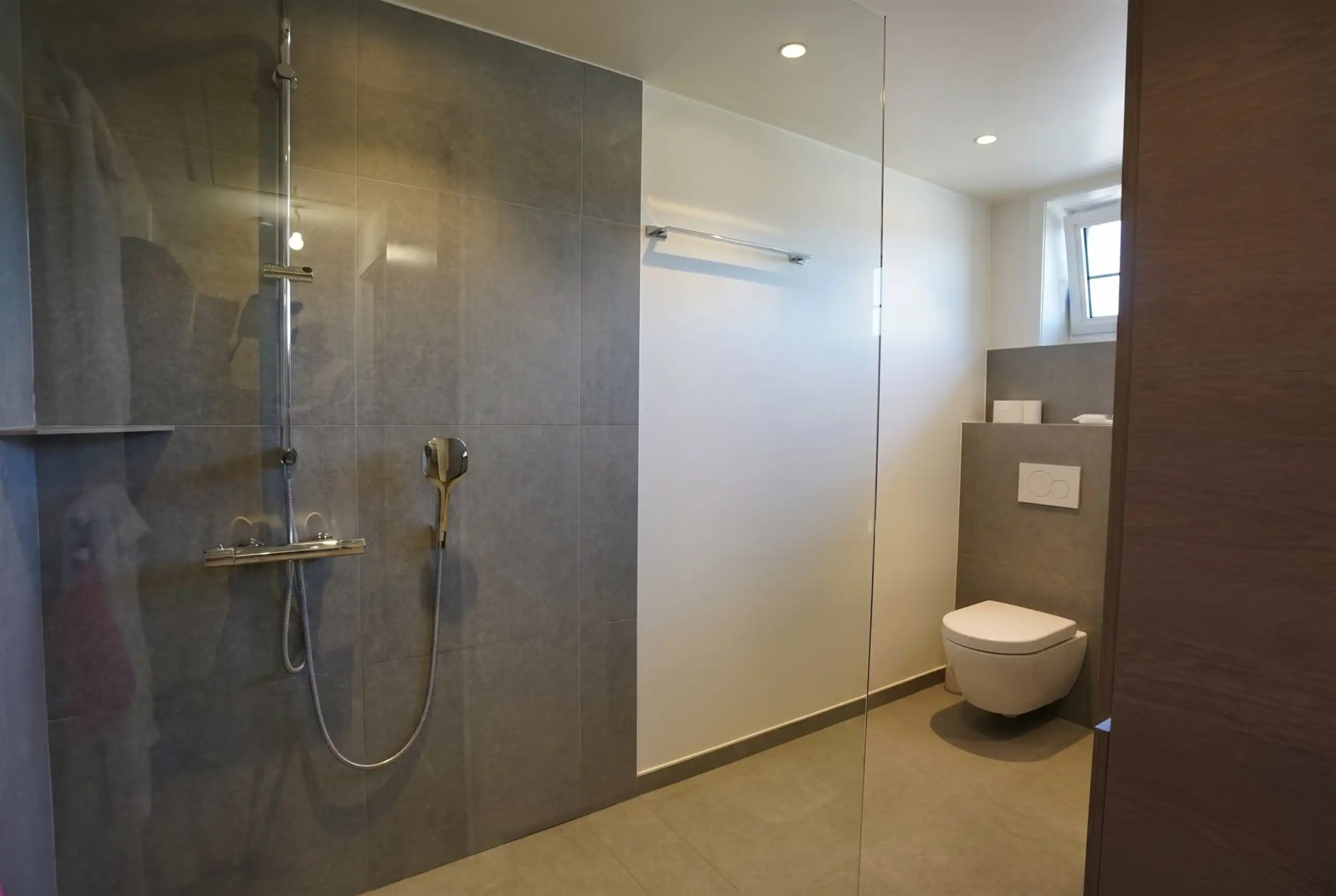 Blikvanger in z'n prijscategorie! Tip-top verzorgde woning! foto 19