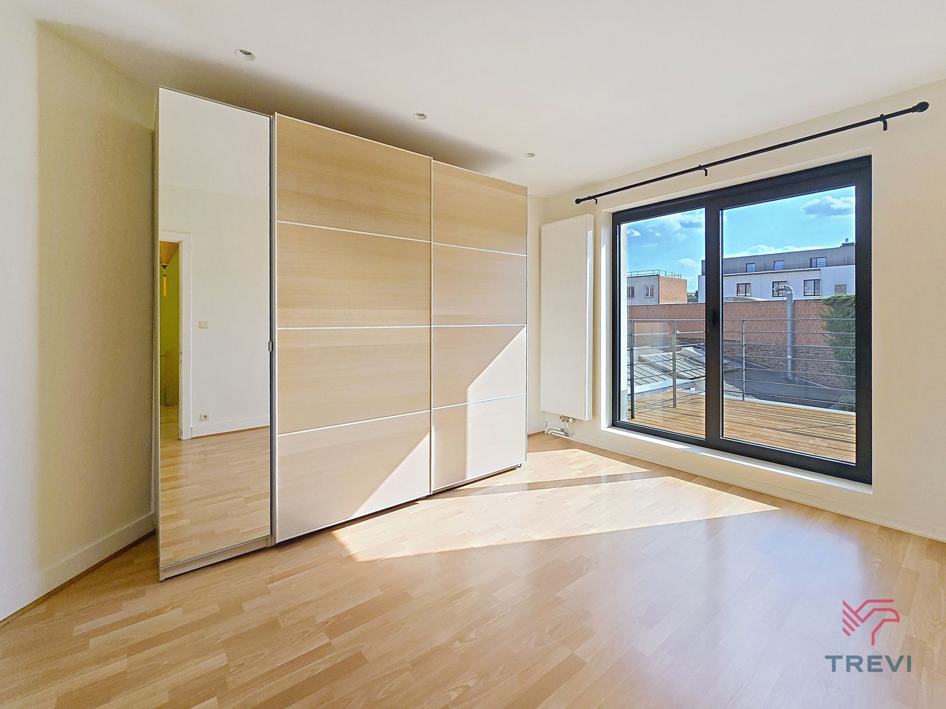 Ruim huis van ± 240 m², ideaal voor een woongroep foto 11
