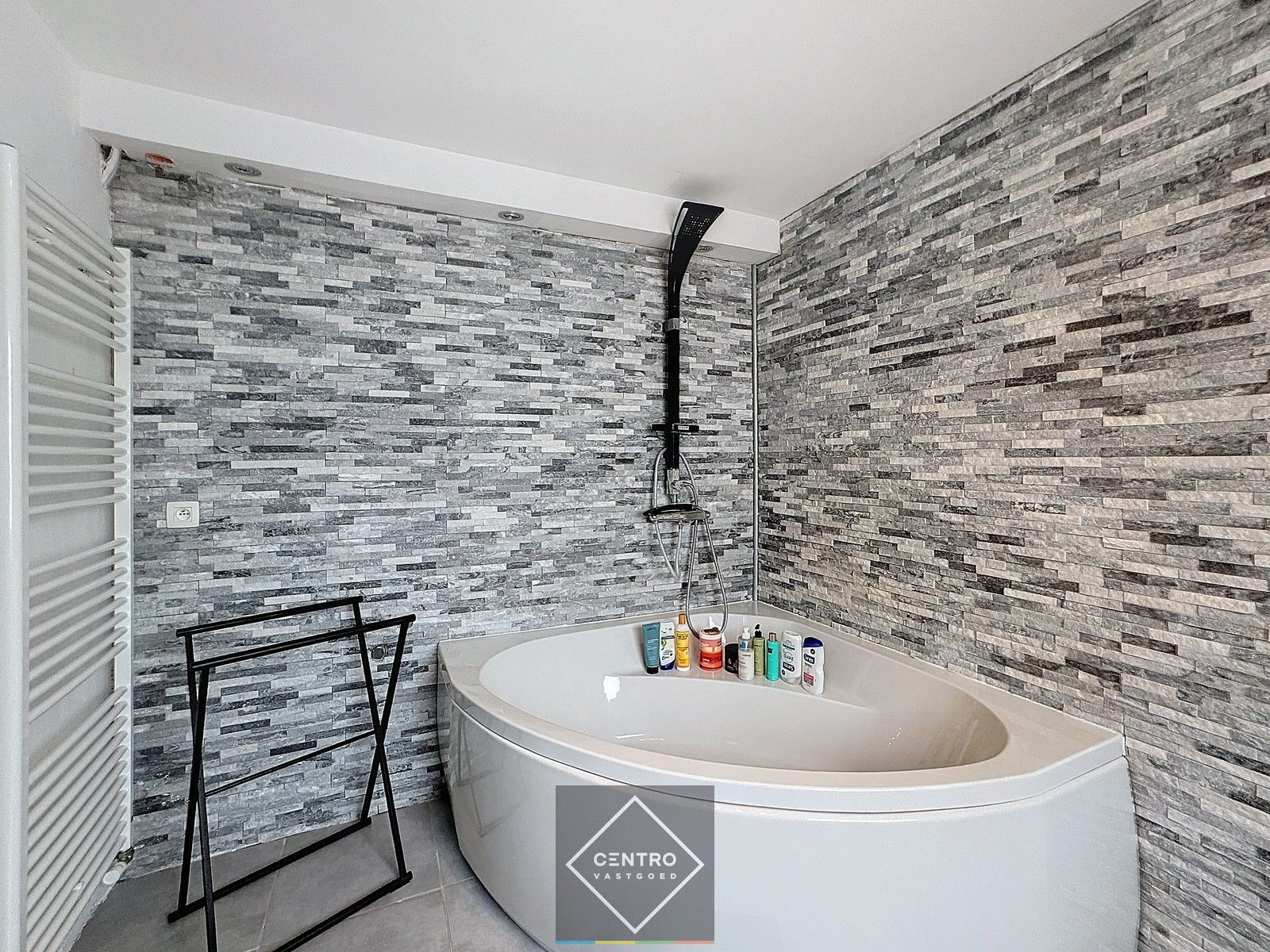 PERFECT INSTAPKLARE woning met mogelijkheid tot 5 slpks! foto 11