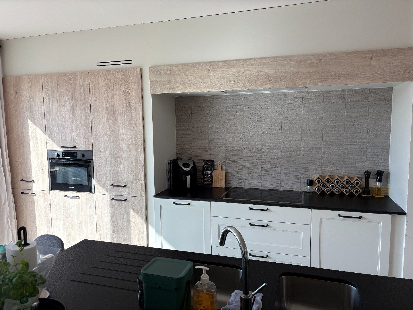 Prachtig gerenoveerde rijwoning met 3 slaapkamers! foto 4