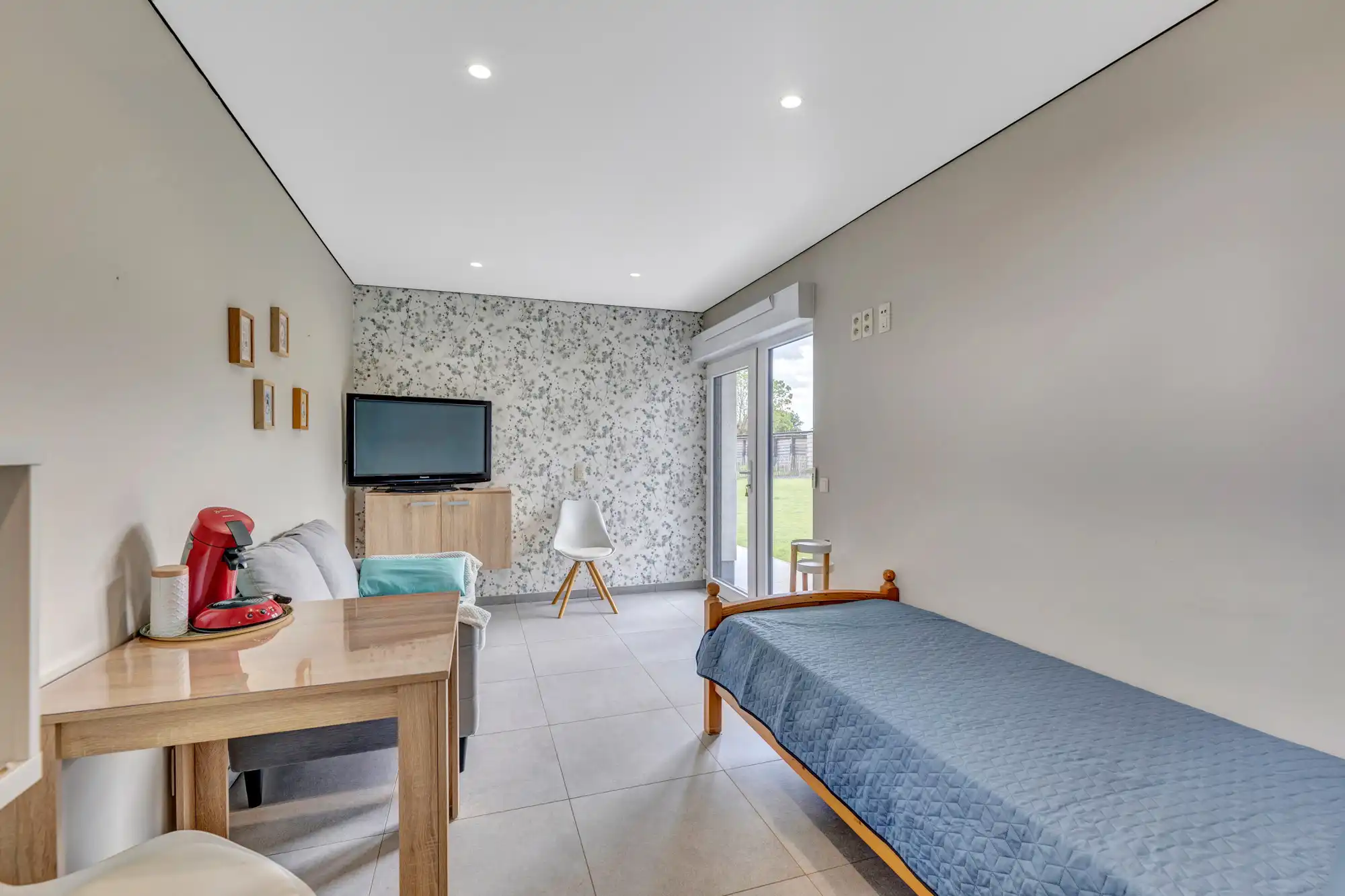 Ruime en volledig gerenoveerde veelzijdige woning op 19a68ca foto 12