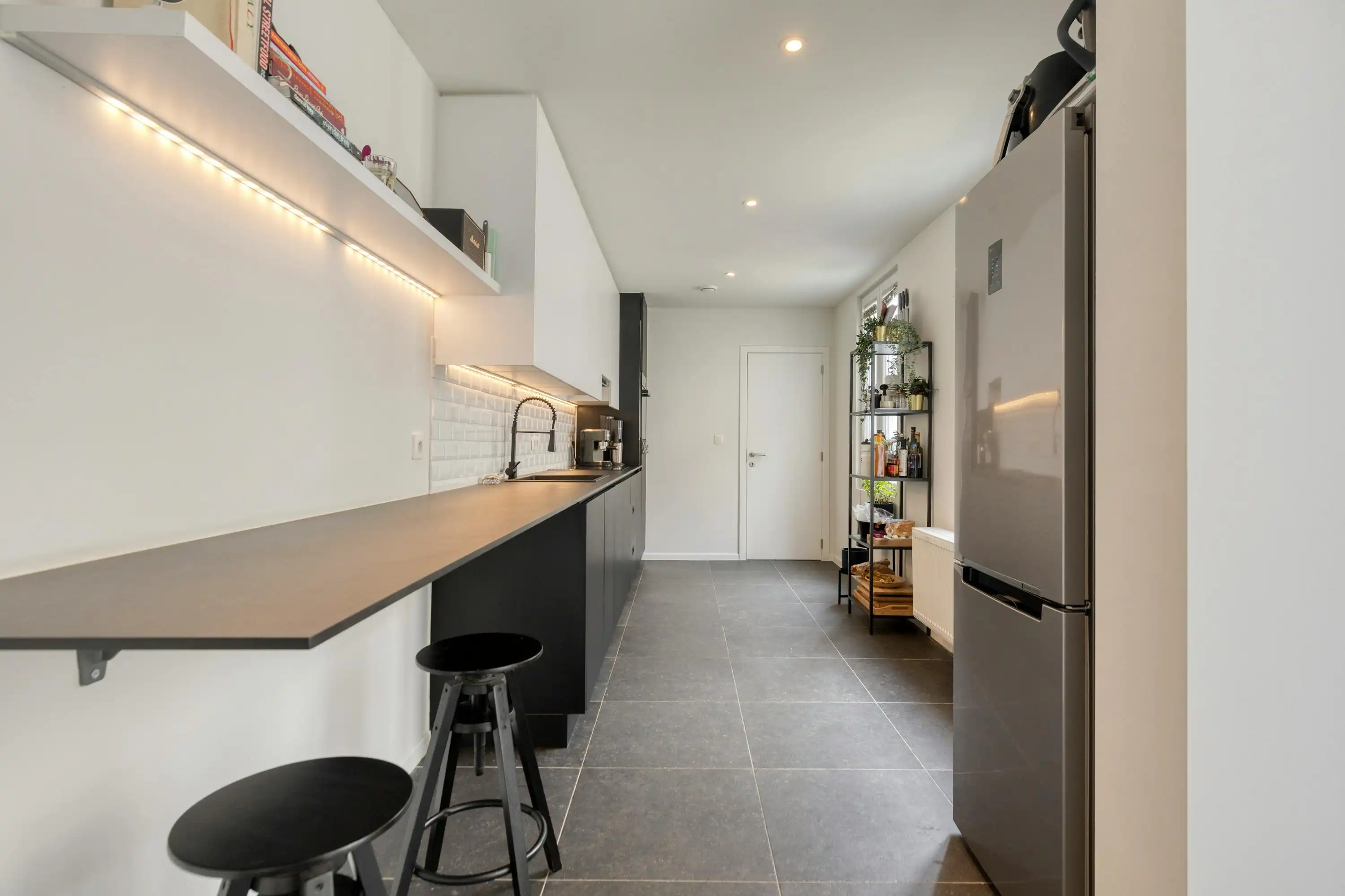 Knappe burgerwoning met 4 slaapkamers te Gent foto 7