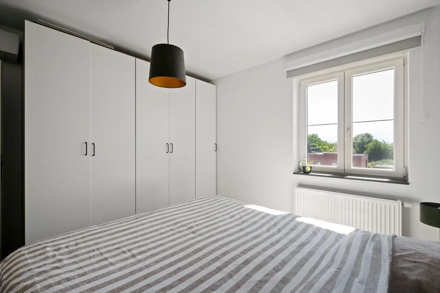 Instapklaar appartement met 2 slpkrs en terras nabij centrum Koningshooikt foto 11