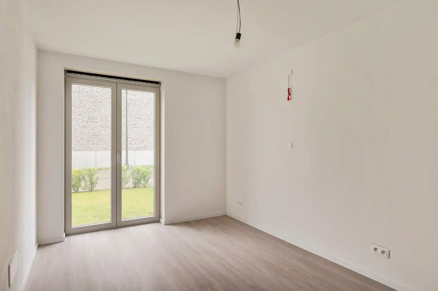 PRACHTIG 3 SLAAPKAMER APPARTEMENT MET ONDERGRONDSE AUTO-STAANPLAATS EN AANPALENDE BERGING foto 11