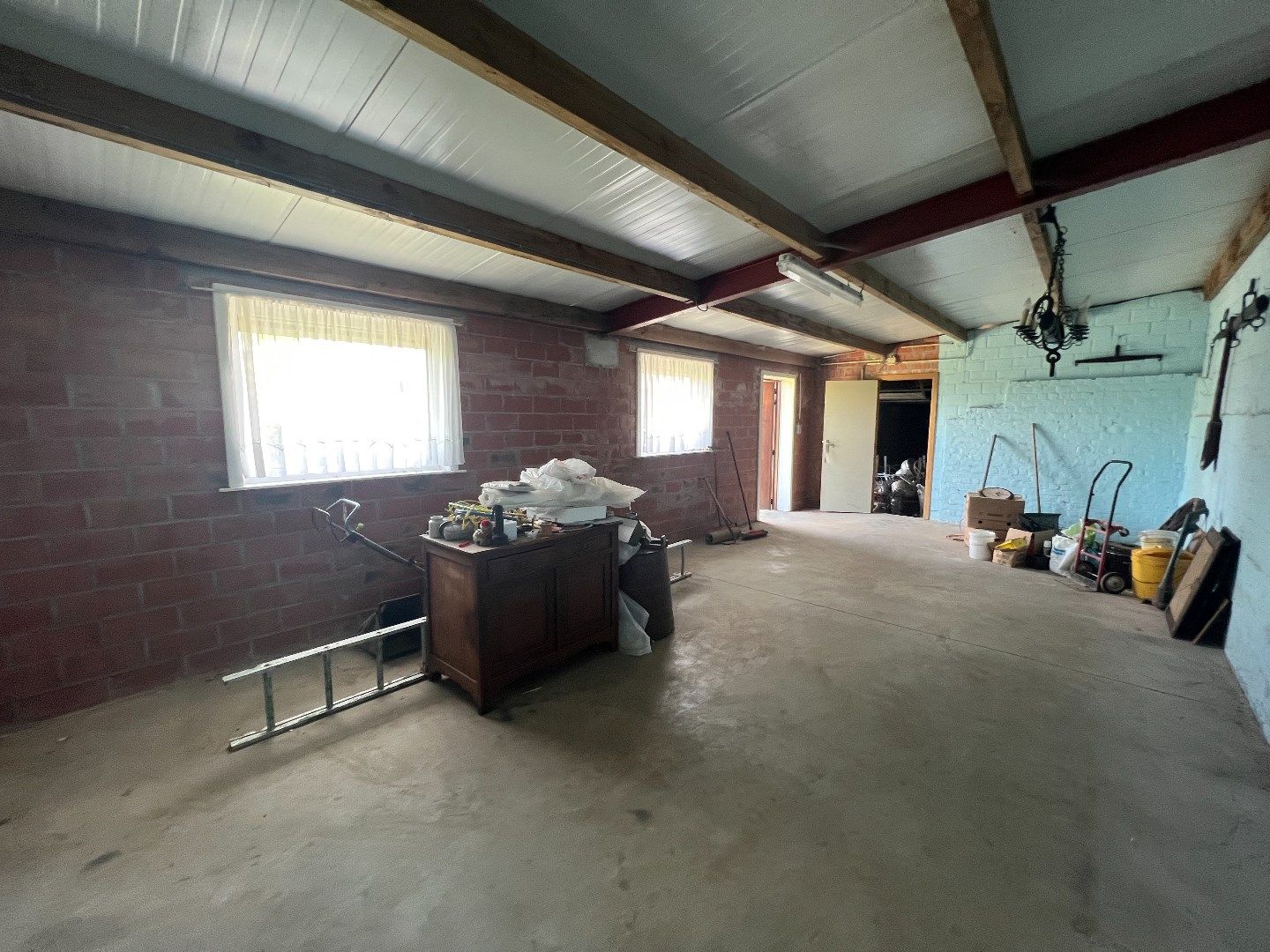 RUIME WONING MET 4 SLAAPKAMERS, TUIN EN DUBBELE GARAGE IN SINT-JULIAAN foto 29