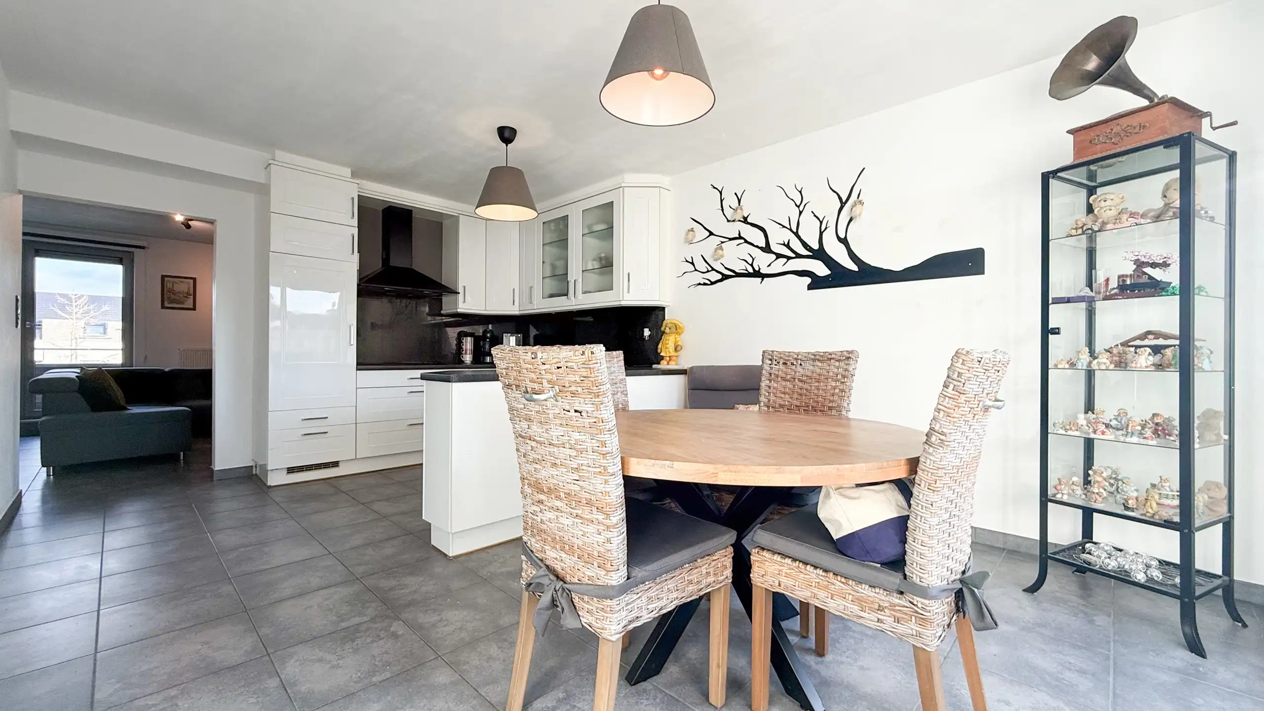 Ruim appartement van 105m² met terras en parking en EPC B! foto 15