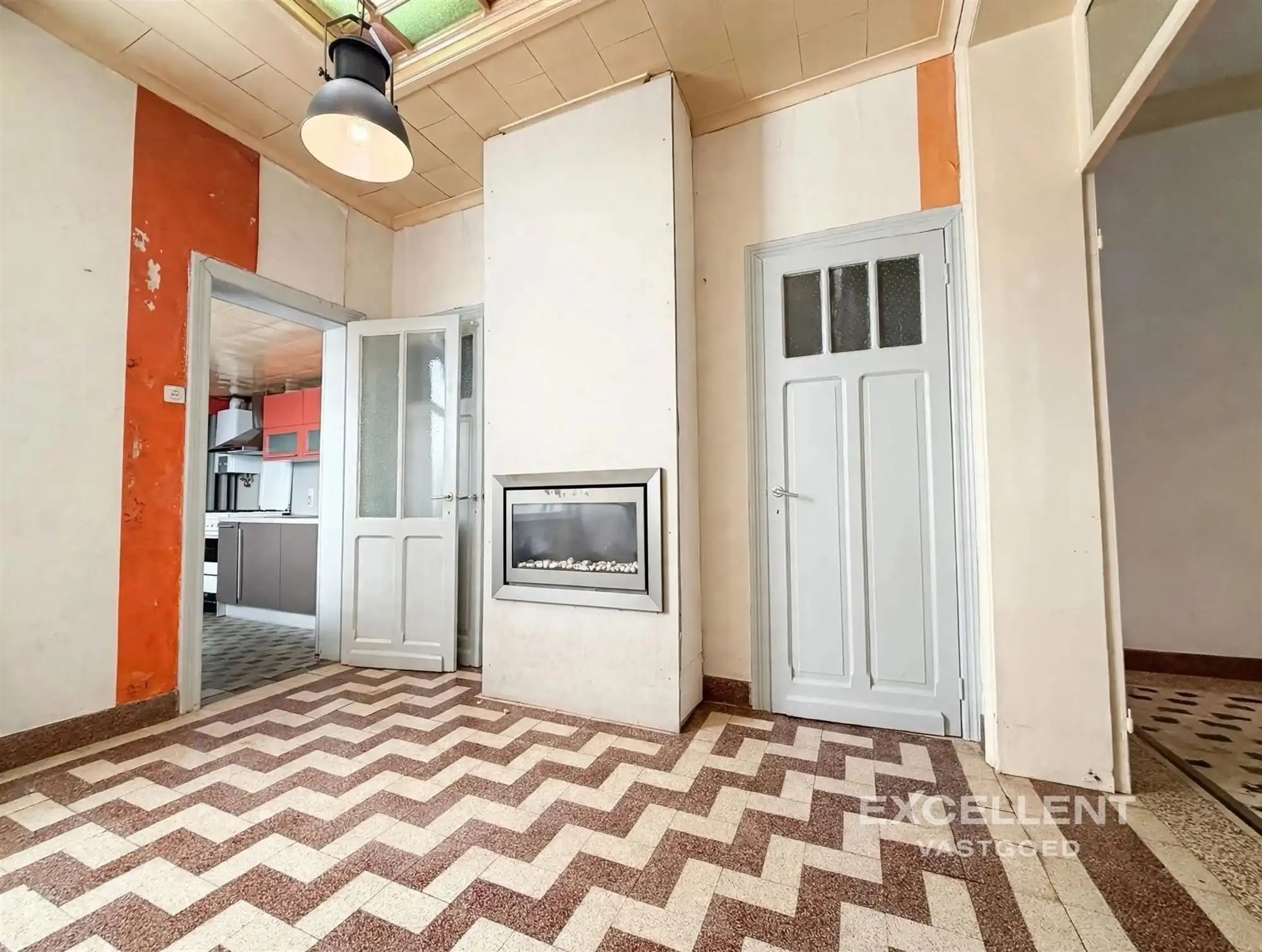 Te renoveren woning met stadstuin en tal van mogelijkheden in Menen foto 6