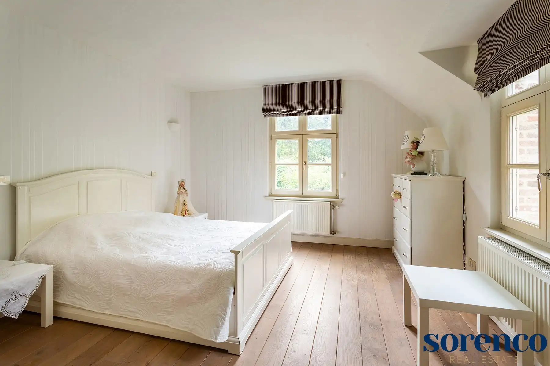 Exclusieve villa in een rustige groene wijk op een perceel van 3.676 m². foto 14