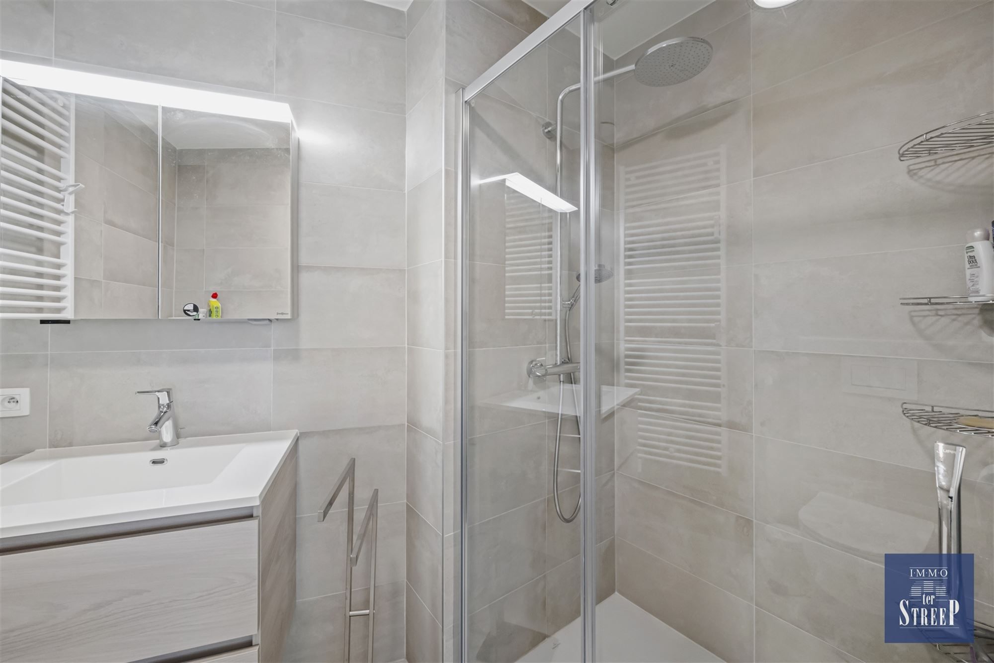Luxueus hoekappartement met 3 slaapkamers foto 16