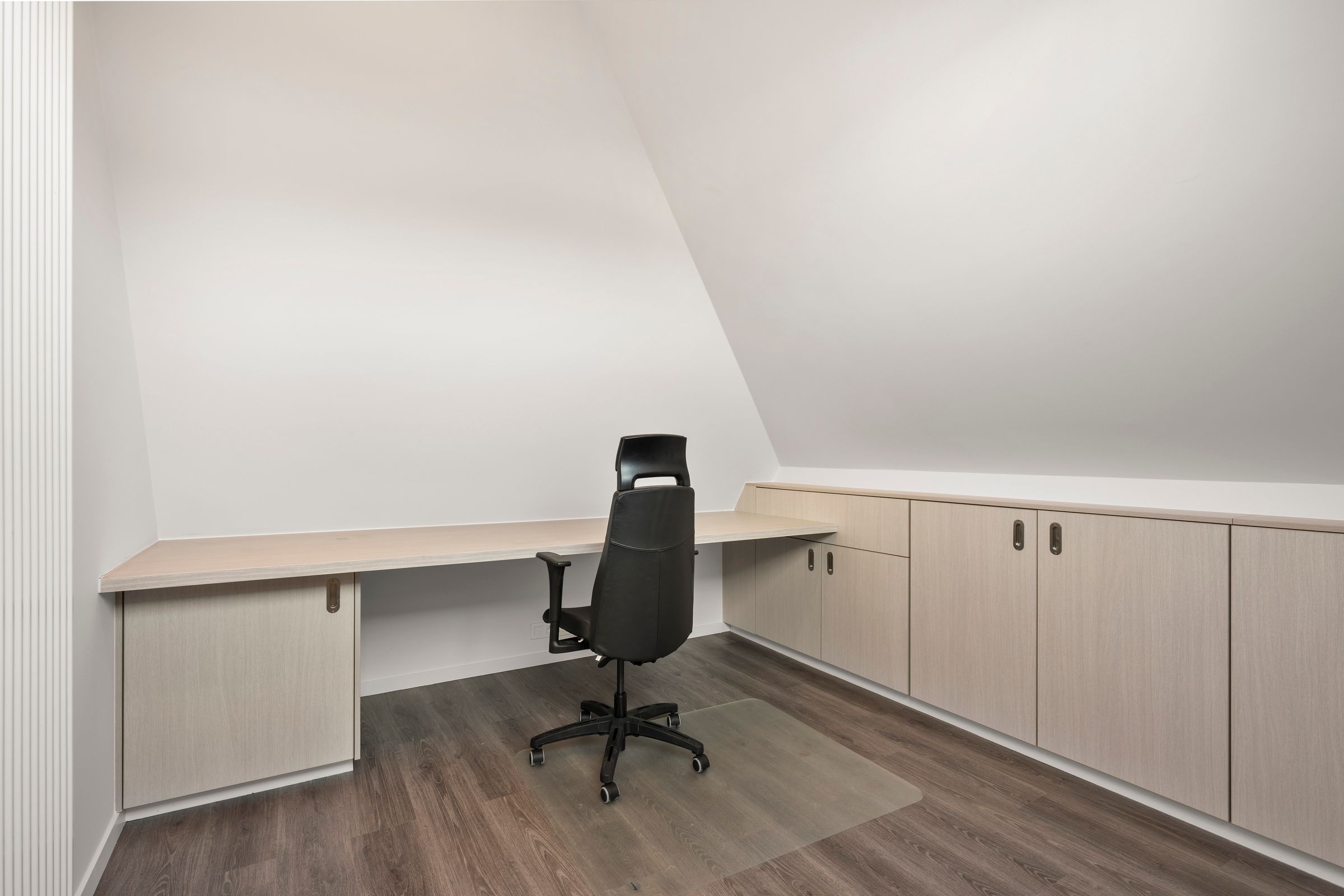GERENOVEERD COMMERCIEEL PAND MET WOONST TOPLOCATIE foto 25