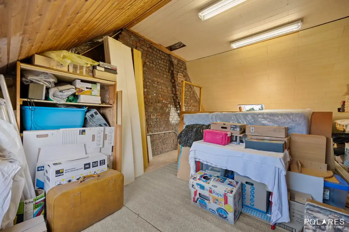 Halfopen woning met veel potentieel in Halle  foto 11