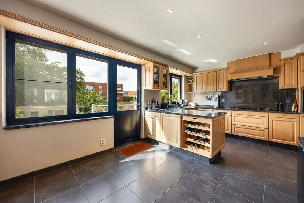 Riume, instapklare bel-etage met zonnige tuin foto 10