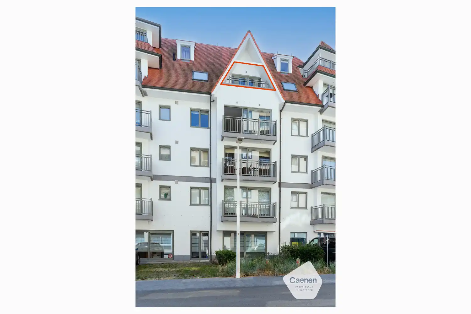 Instapklaar appartement met 1 slaapkamer + slaaphoek te Nieuwpoort foto {{pictureIndex}}