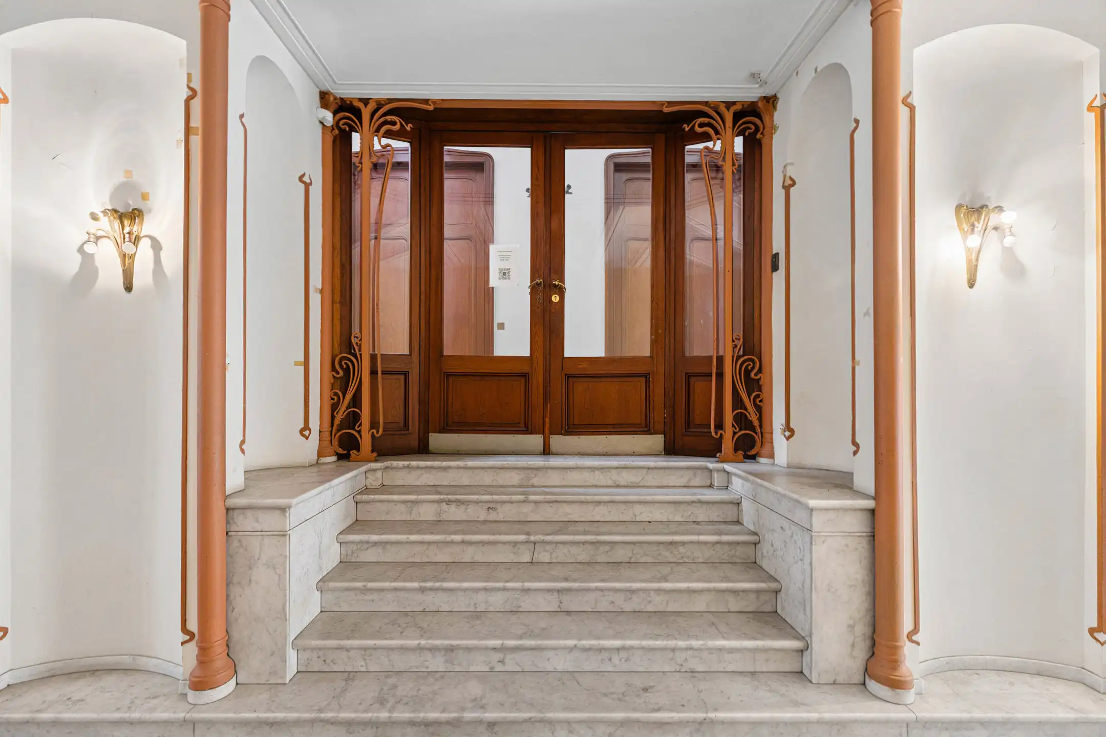SINT-GILLIS, karaktervol appartement van 180 m²  foto 2