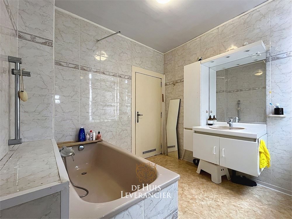 Instapklare woning met drie slaapkamers en twee badkamers foto 17