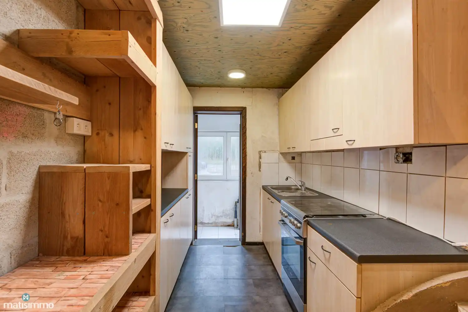 TE RENOVEREN WONING OP UITGESTREKT PERCEEL  IN HET RUSTIGE EN GROENE AS foto 5