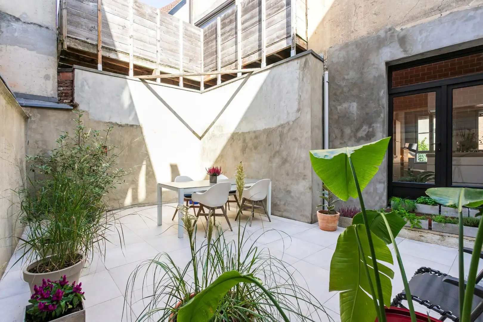 Karaktervolle woning met 3 slpk en terras te centrum Halle foto 10