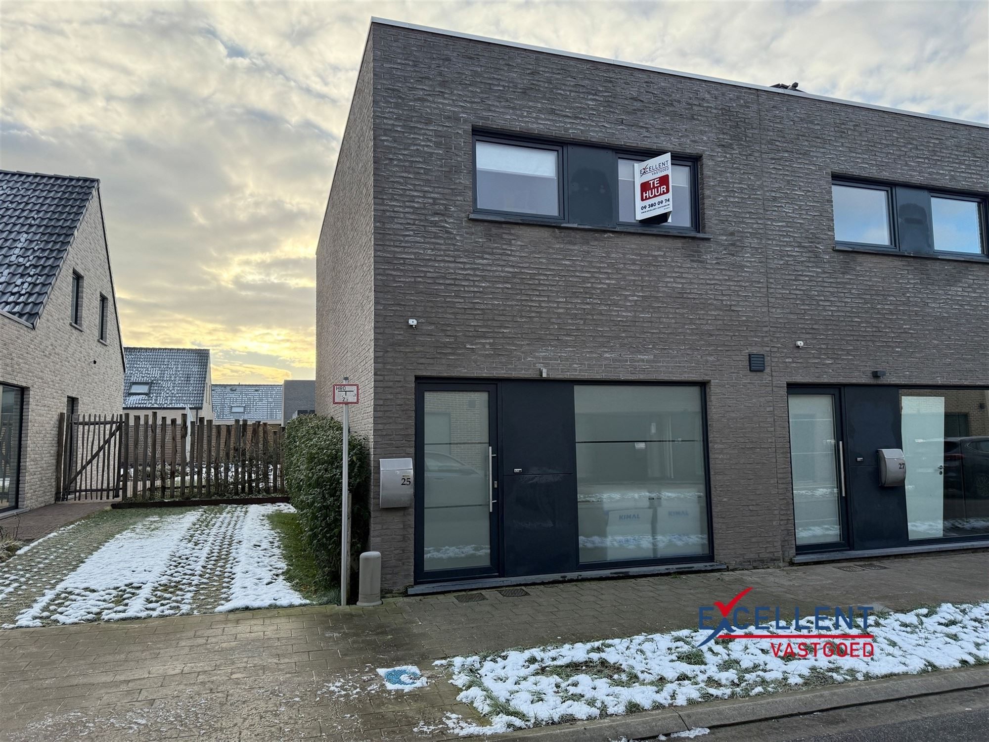 Recente nieuwbouwwoning met tuin te huur in Heule foto 9