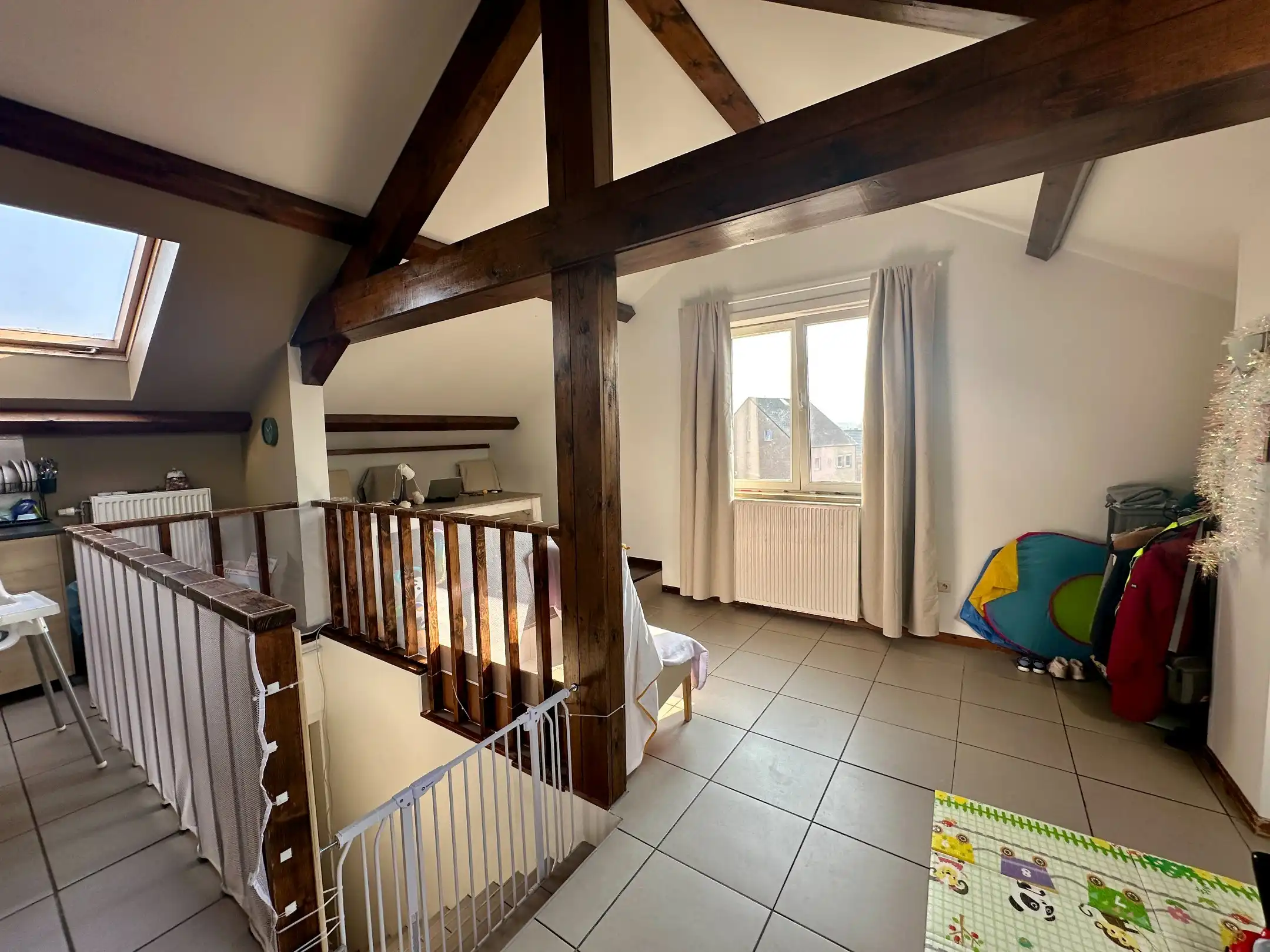 3 slaapkamer triplex met 2 staanplaatsen foto 6