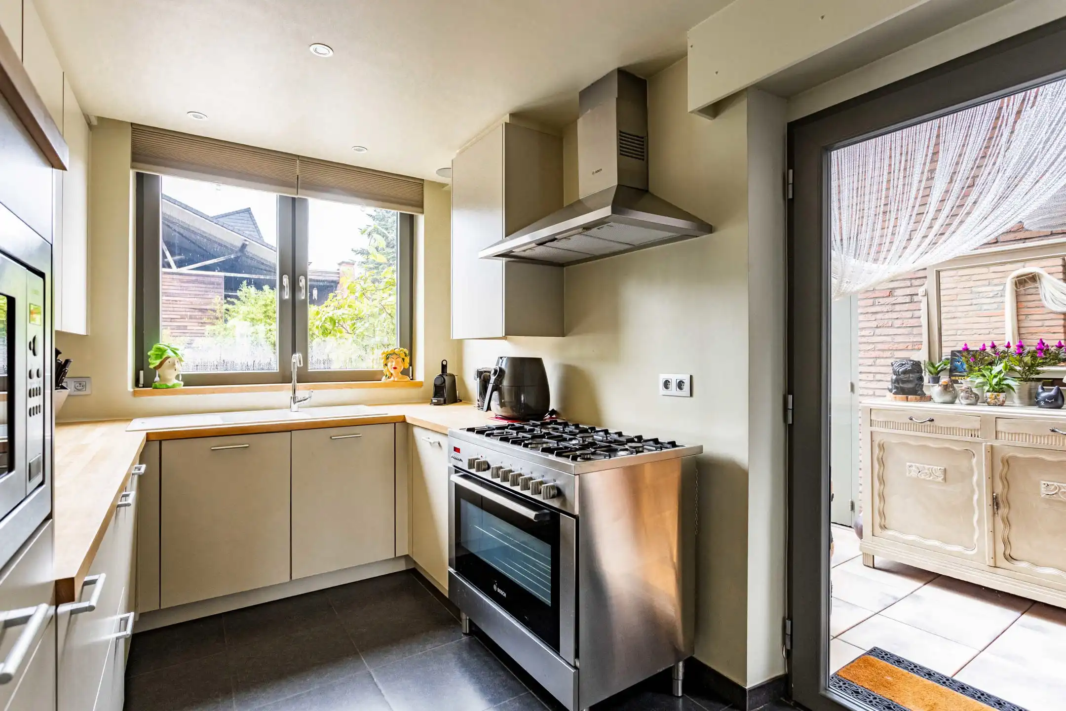 Karaktervolle stadswoning met 4 slaapkamers  foto 13