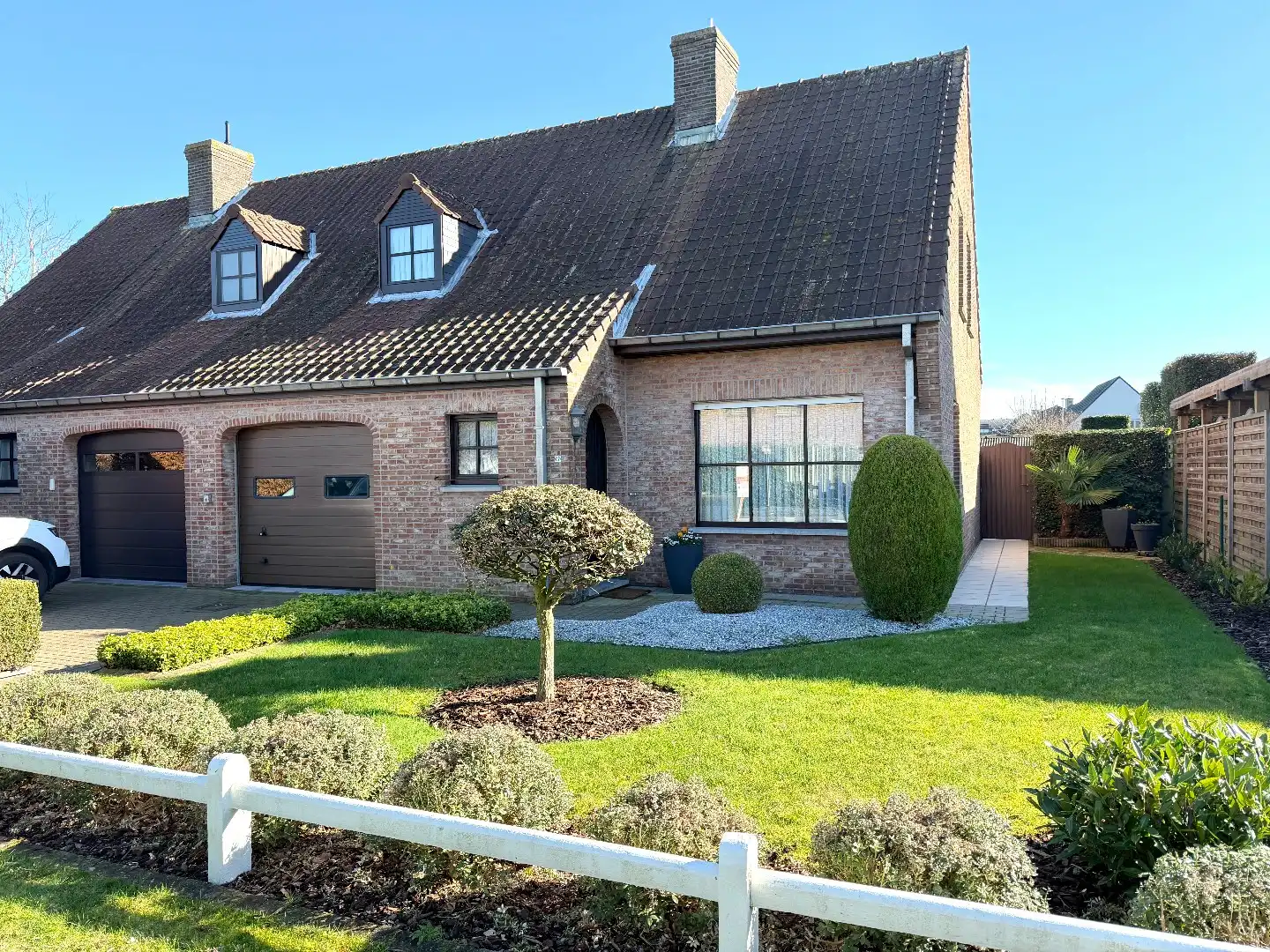 Te koop – Instapklare halfopen bebouwing in Harelbeke foto 19