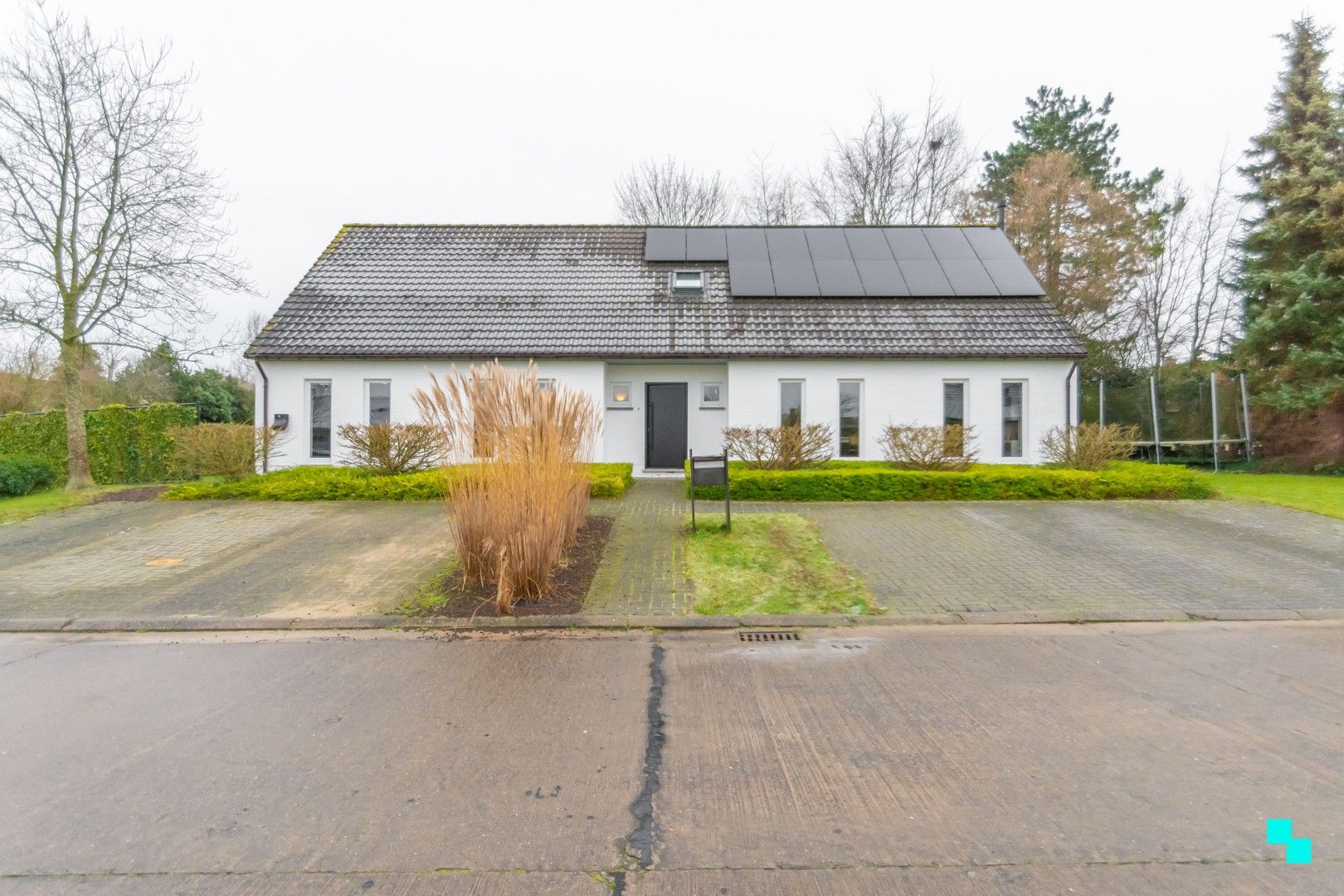 Unieke woning in gegeerde buurt foto 2