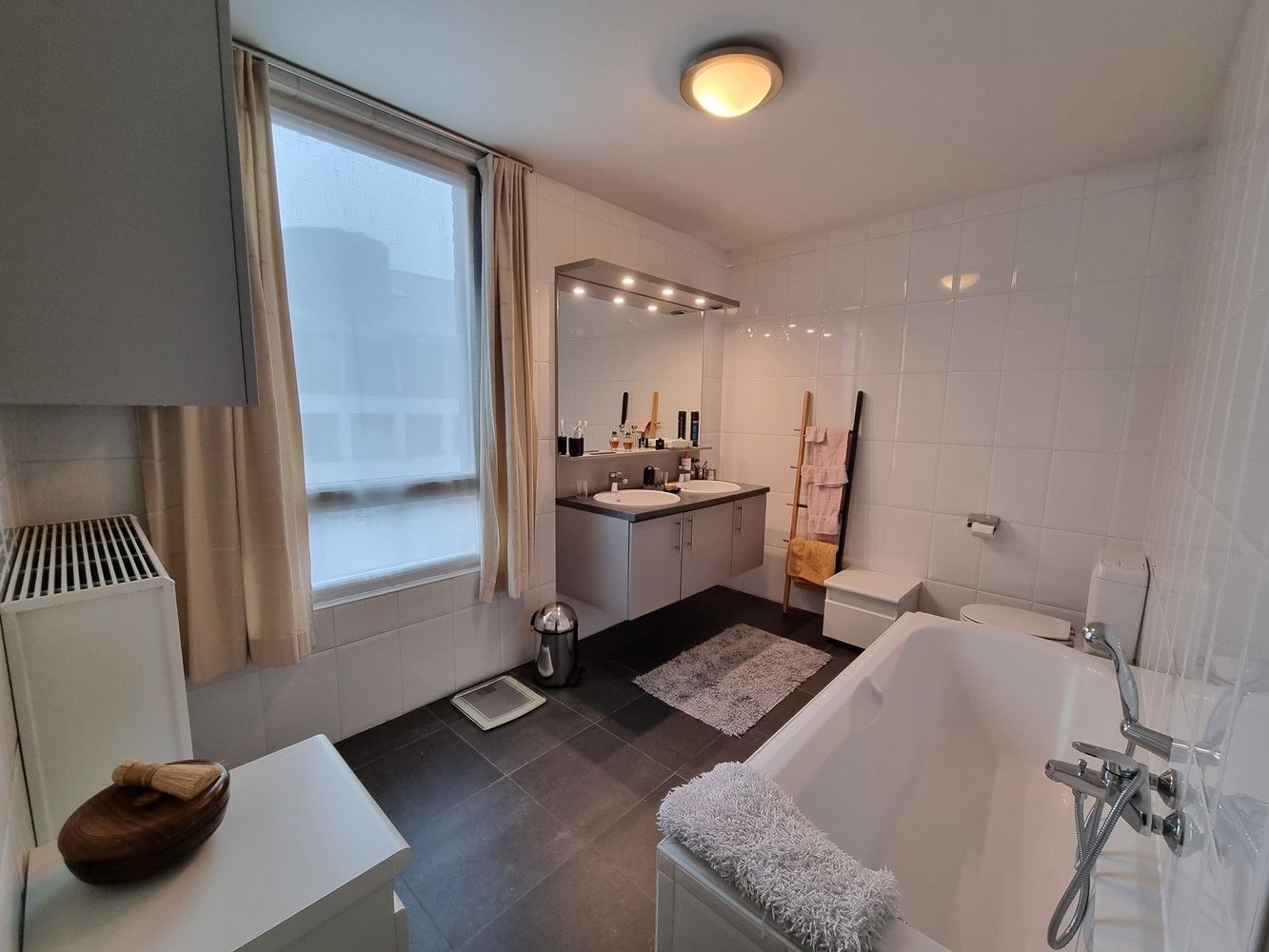 Exclusief ruim penthouse/loft in hartje Hasselt foto 15