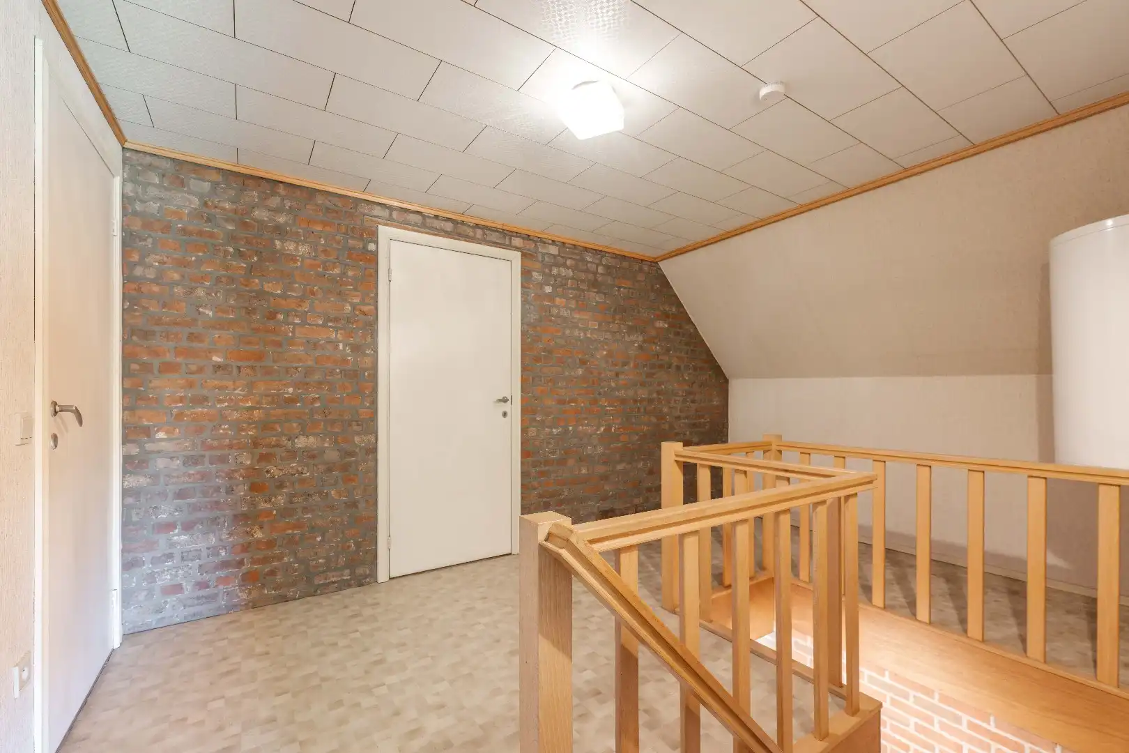 UNIEKE LANDELIJKE EIGENDOM MET WEILAND OP 1HA 35A 95CA foto 13