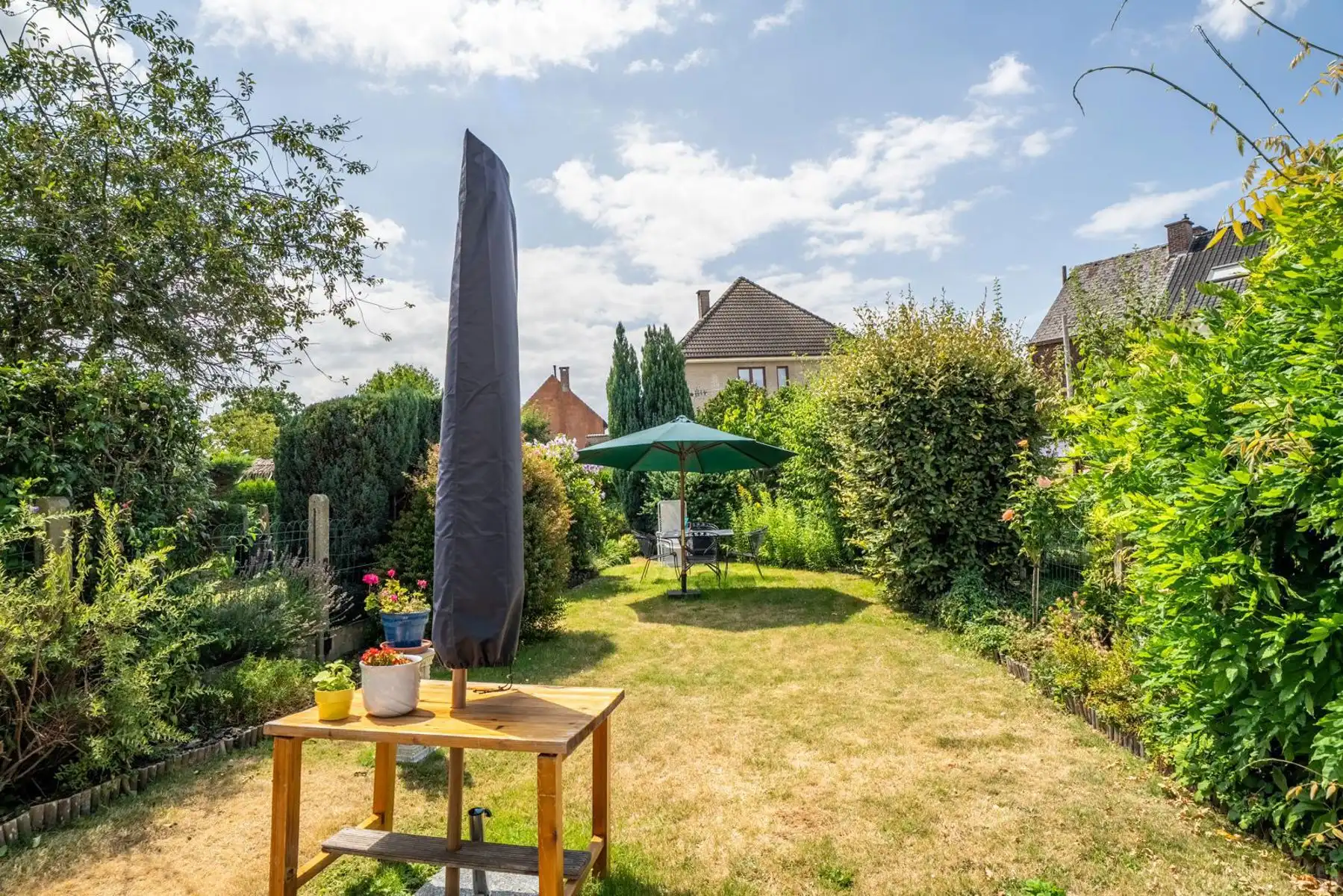 Charmante woning met 3 slaapkamers, garage en tuin foto 21