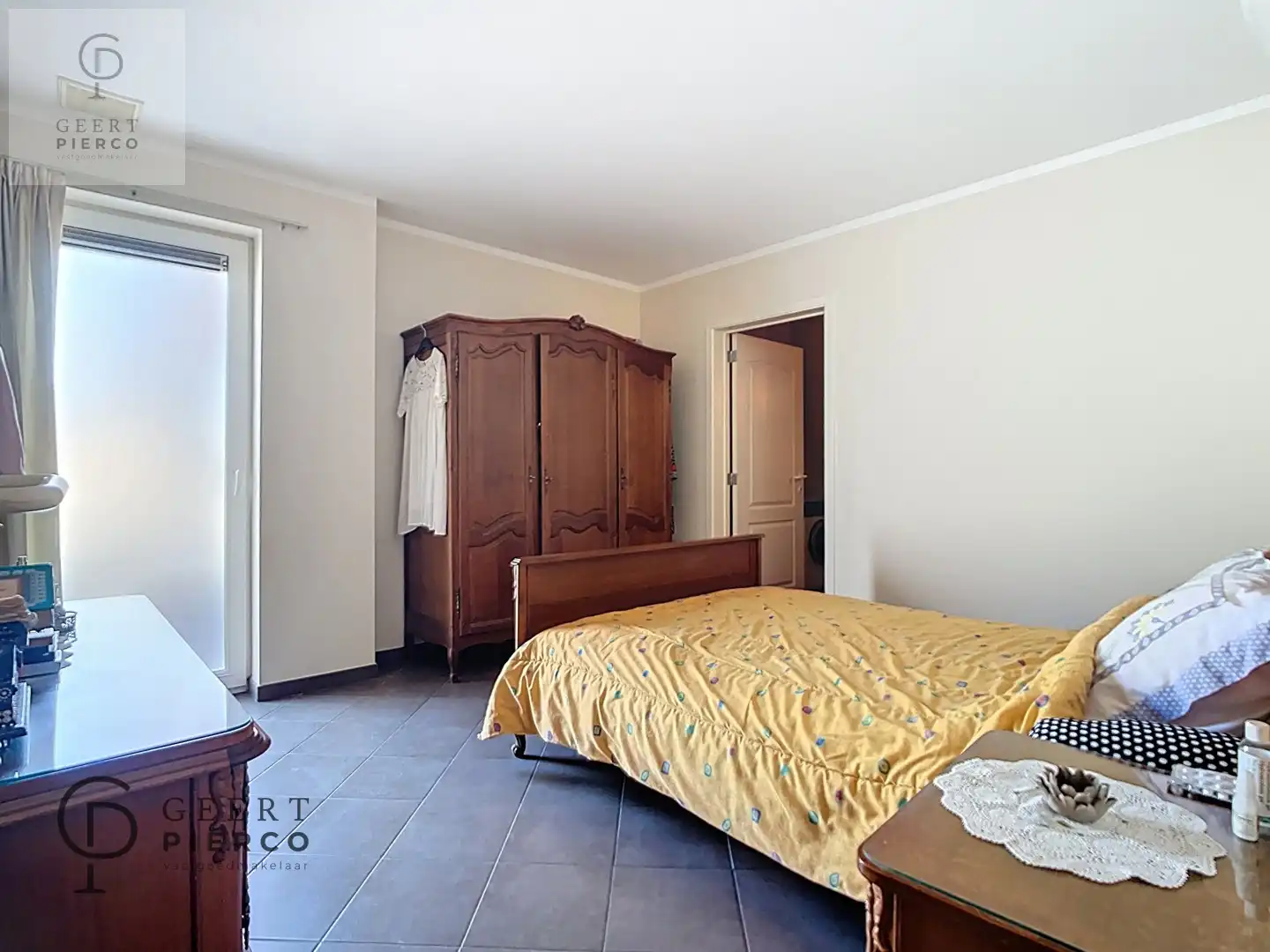 Gezellige studio foto 9