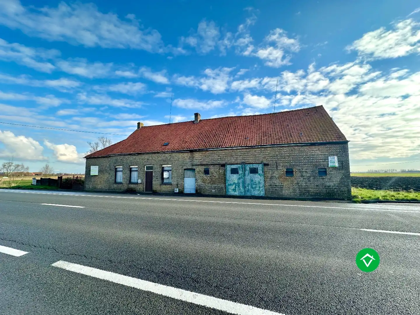 Te herbouwen of te slopen hoeve op ruim perceel in landelijke omgeving foto 12