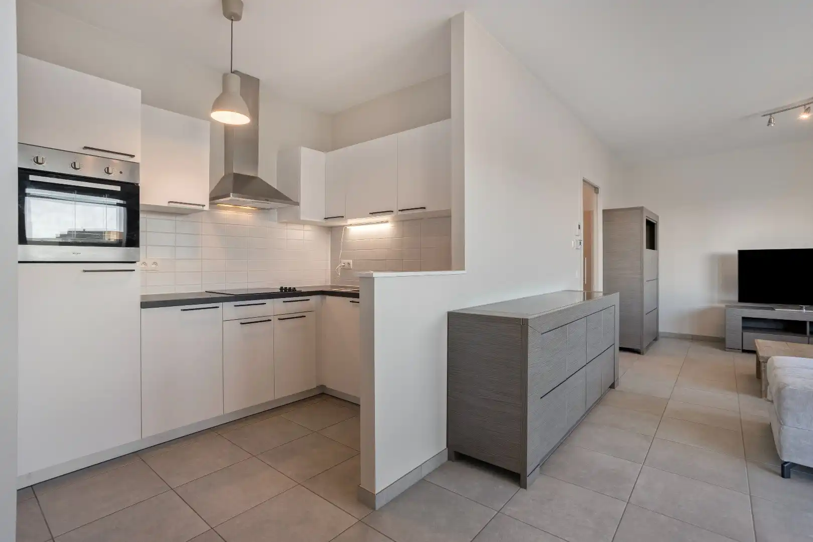 Recent app (76m²!) met 1 slpk, ruim terras en kelder foto 11