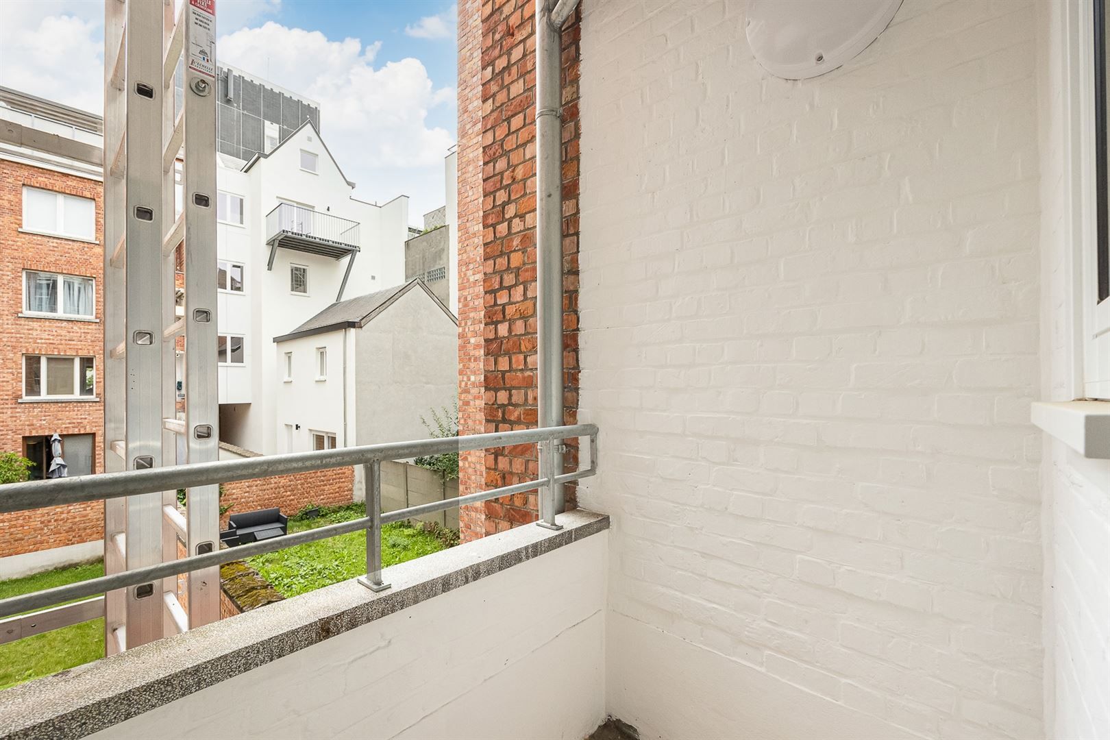 Gerenoveerd appartement aan Zuidpark foto 15