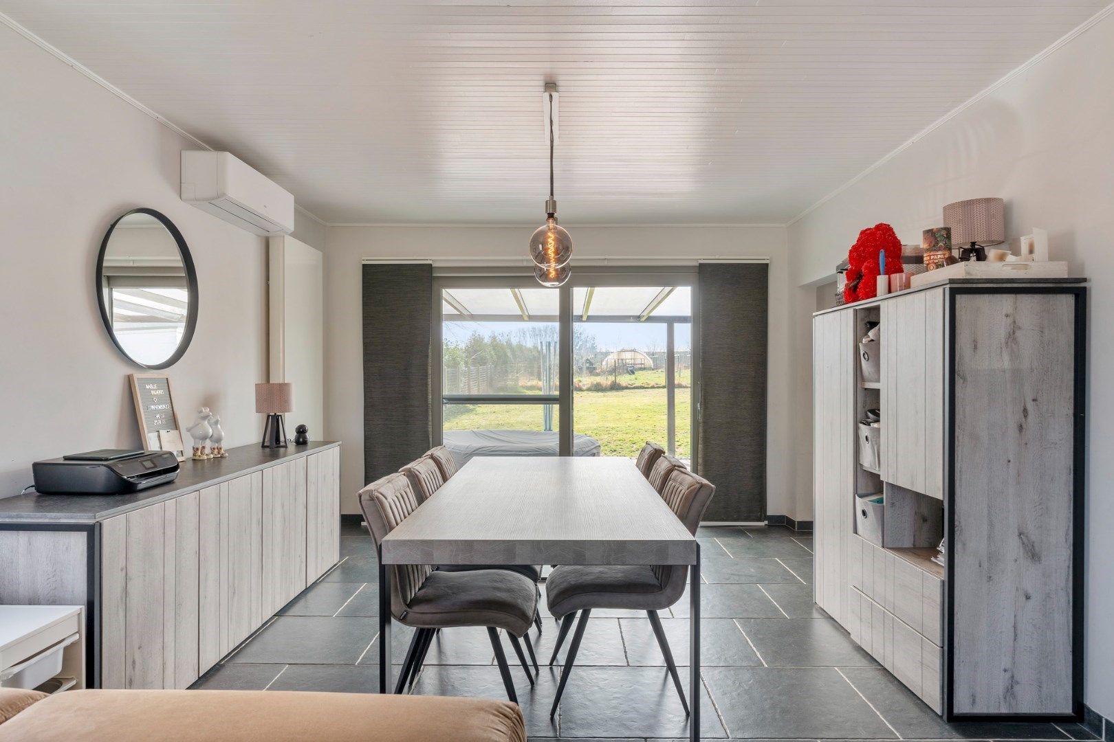 Gerenoveerde vrijstaande bungalow-woning met zuid-west gerichte tuin, op 9a 33ca met zicht op achterliggend groen.  foto 5
