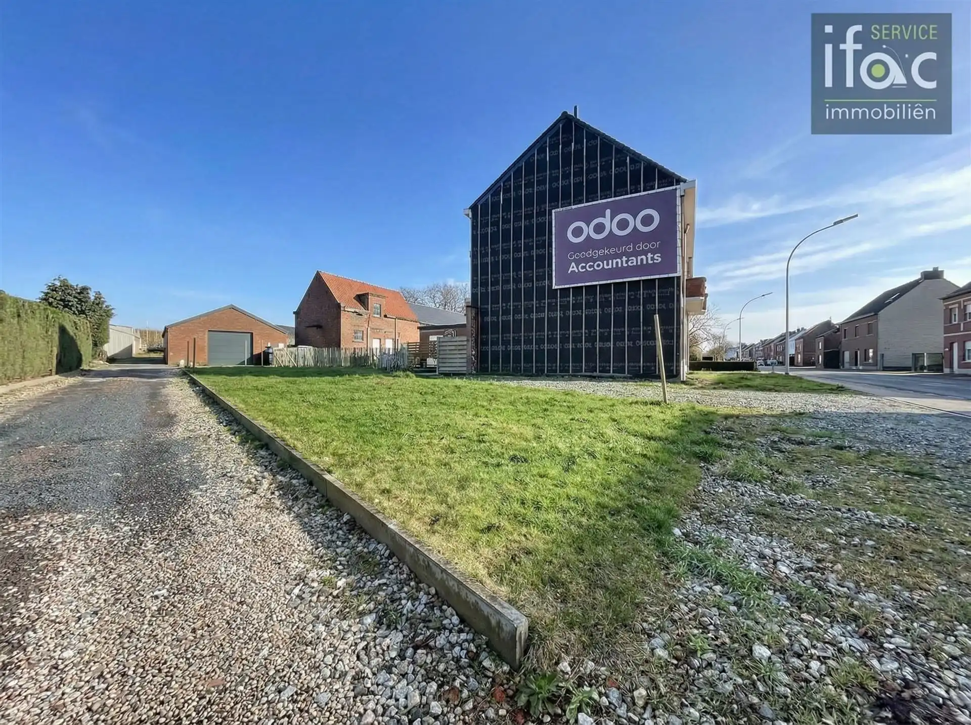 Bouwgrond voor halfopen bebouwing op strategische locatie foto 3