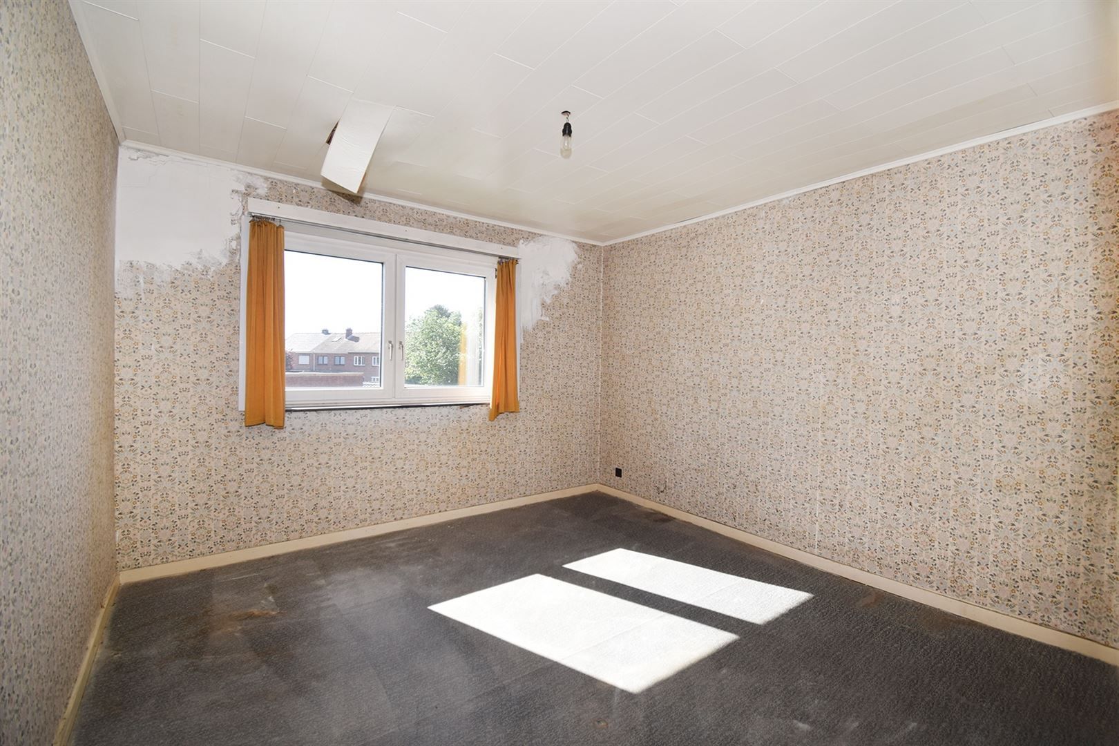 Renovatiepand op topligging te Hulshout! foto 6
